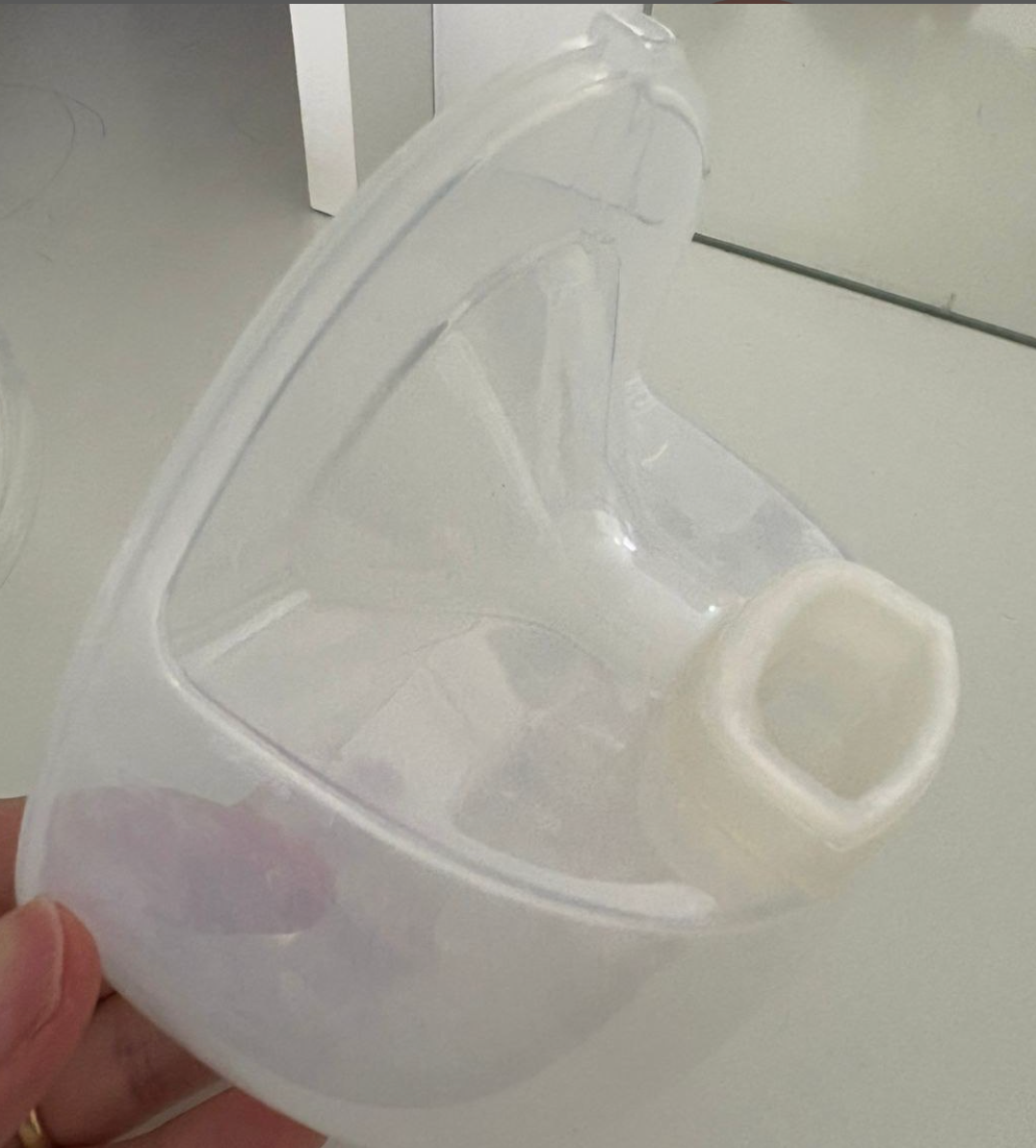 (#PG4050) Extractor de leche simple modelo DiscreetDuo. Marca Lansinoh