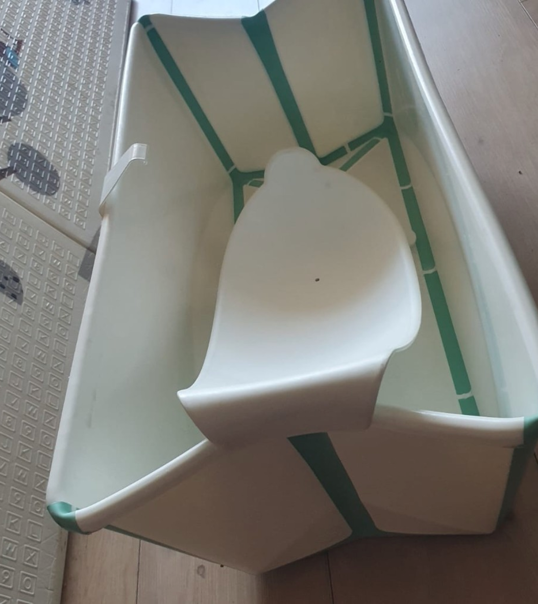 (#PG4139) Tina Flexi Bath + Soporte RN. Marca Stokke