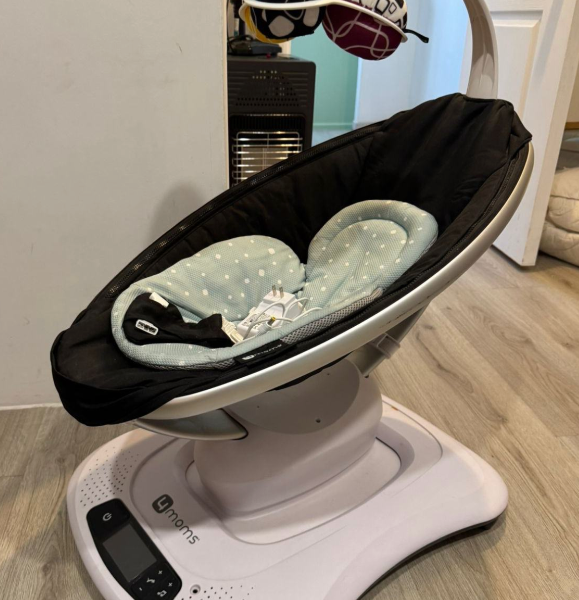 (#PG4141) Silla mecedora modelo Mamaroo. Marca 4moms
