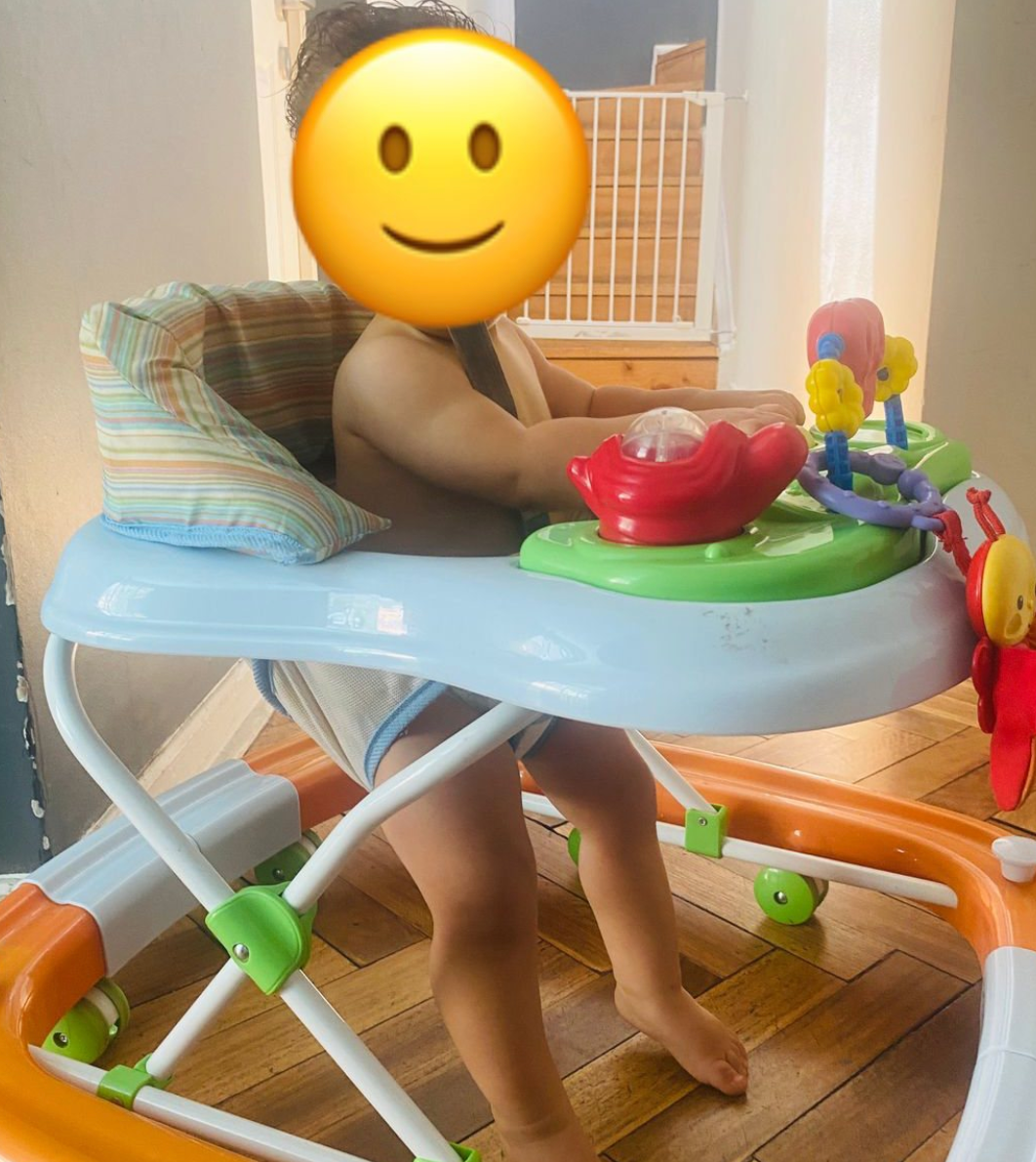 #PG4155) Andador – Balancín modelo Rocking Walker. Marca Bebesit