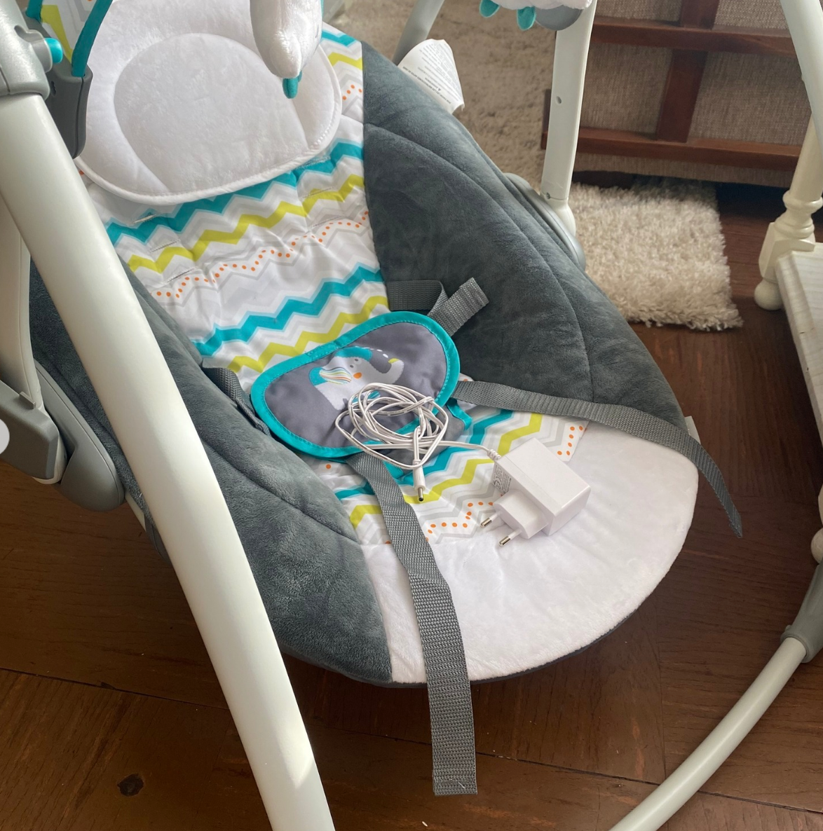 (#PG4160) Silla mecedora modelo Swing. Marca Infanti