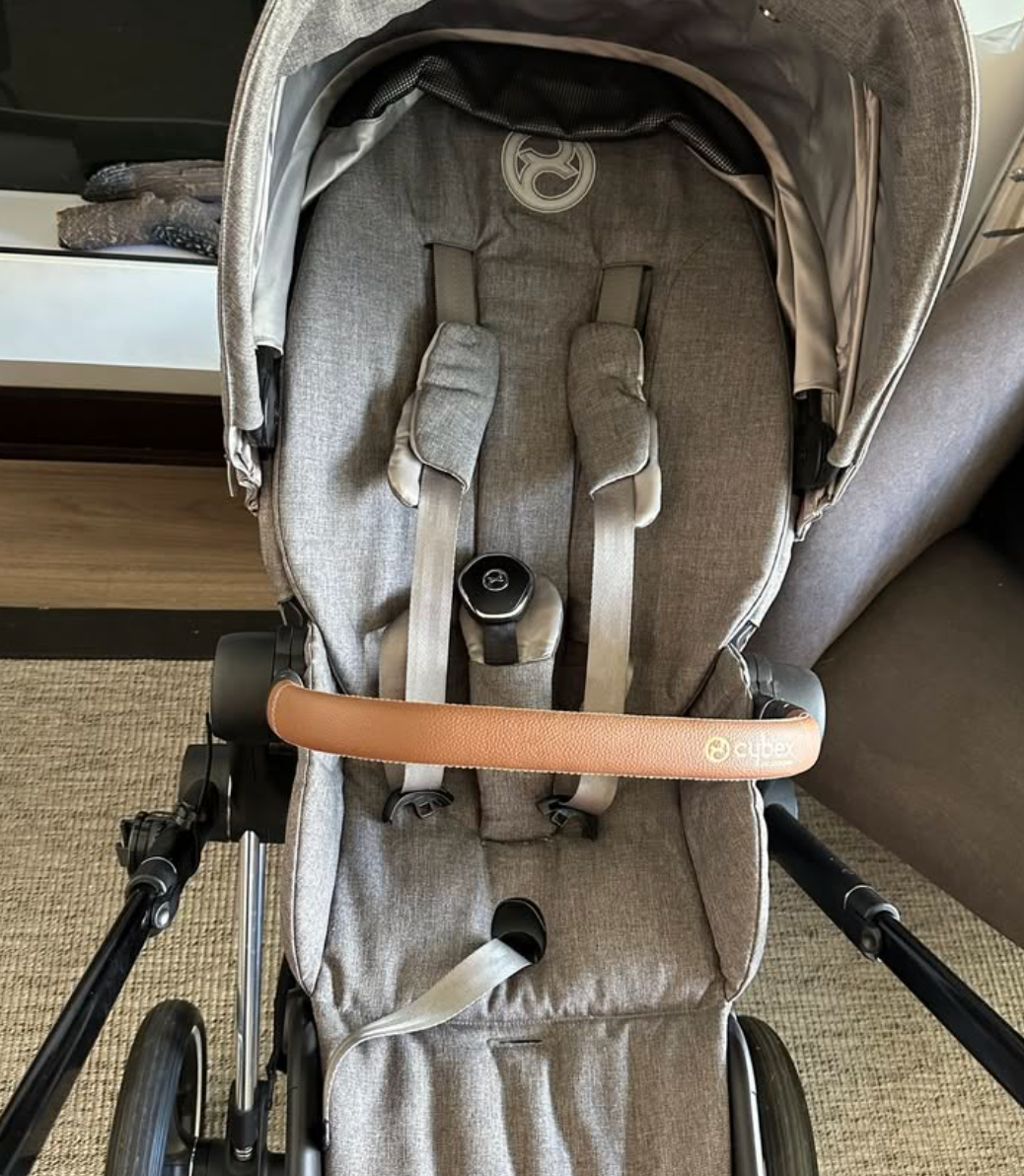 (#PG4181) Coche modelo Priam grey. Marca Cybex