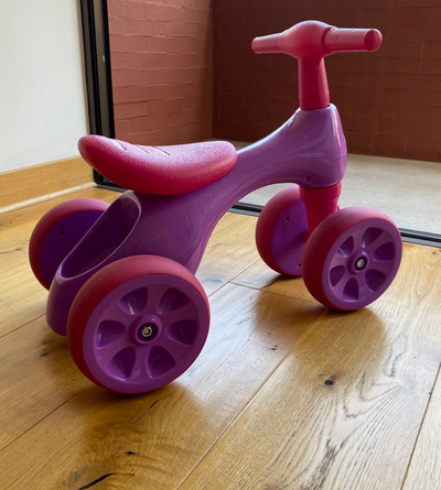 (#PG4146) Triciclo modelo Rosa. Marca Bex