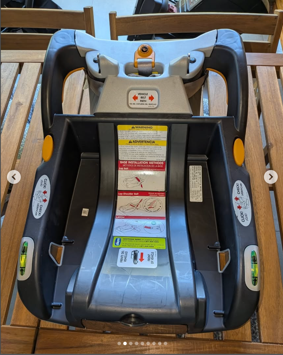 (#PG5476) Huevito modelo KeyFit 30 + Coche modelo Caddy + Base. Marca Chicco