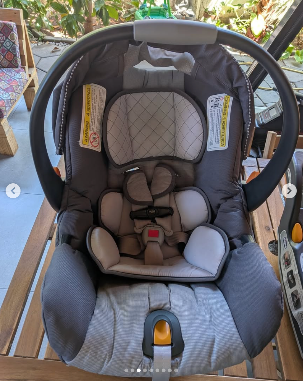 (#PG5476) Huevito modelo KeyFit 30 + Coche modelo Caddy + Base. Marca Chicco