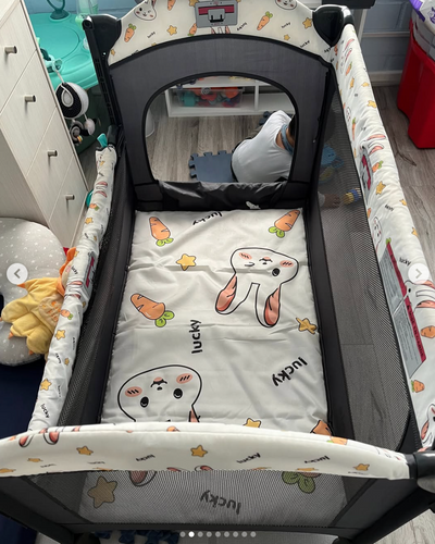 Cuna Pack and Play modelo selva. Marca Lubabycas (#PG5795)