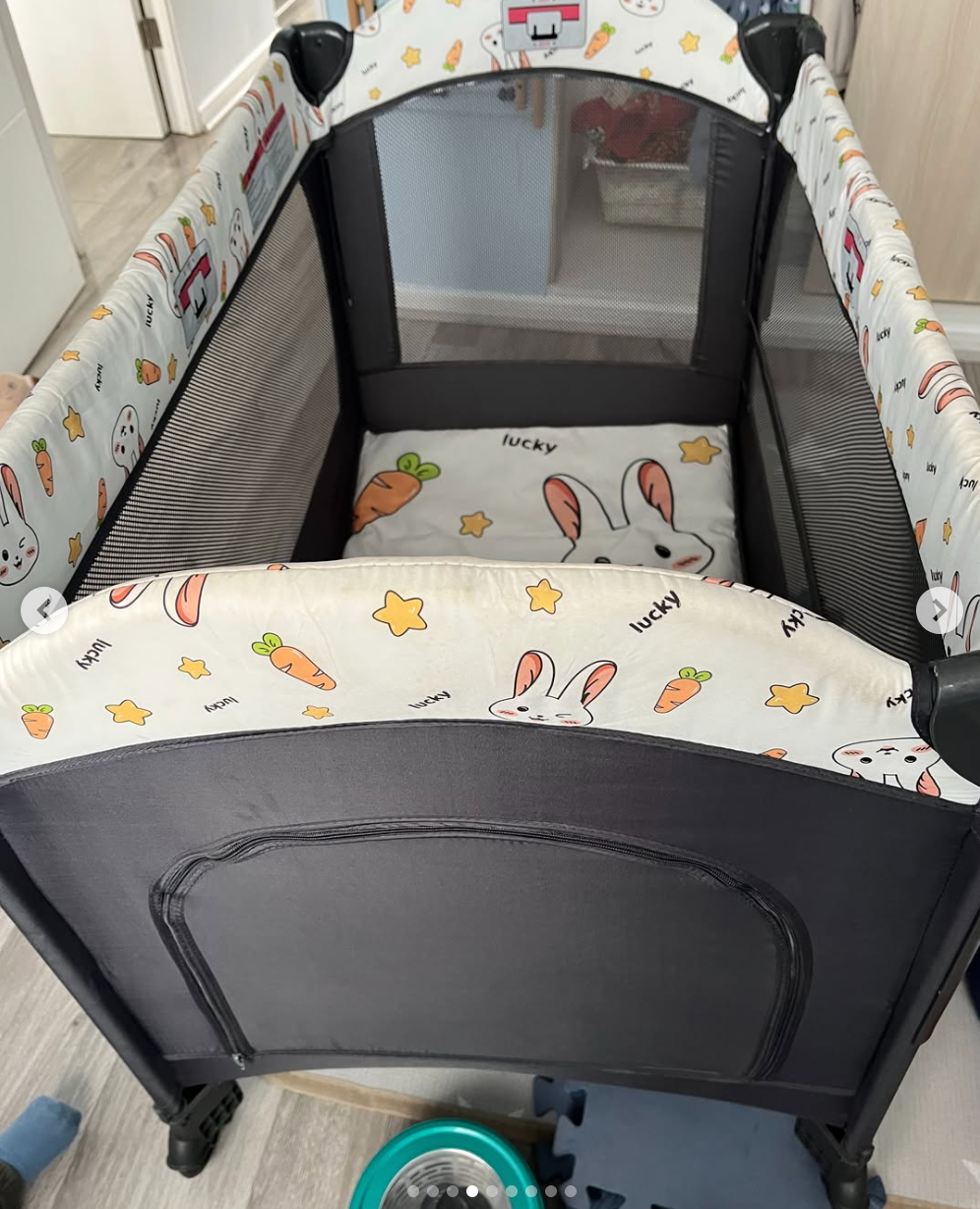 Cuna Pack and Play modelo selva. Marca Lubabycas (#PG5795)