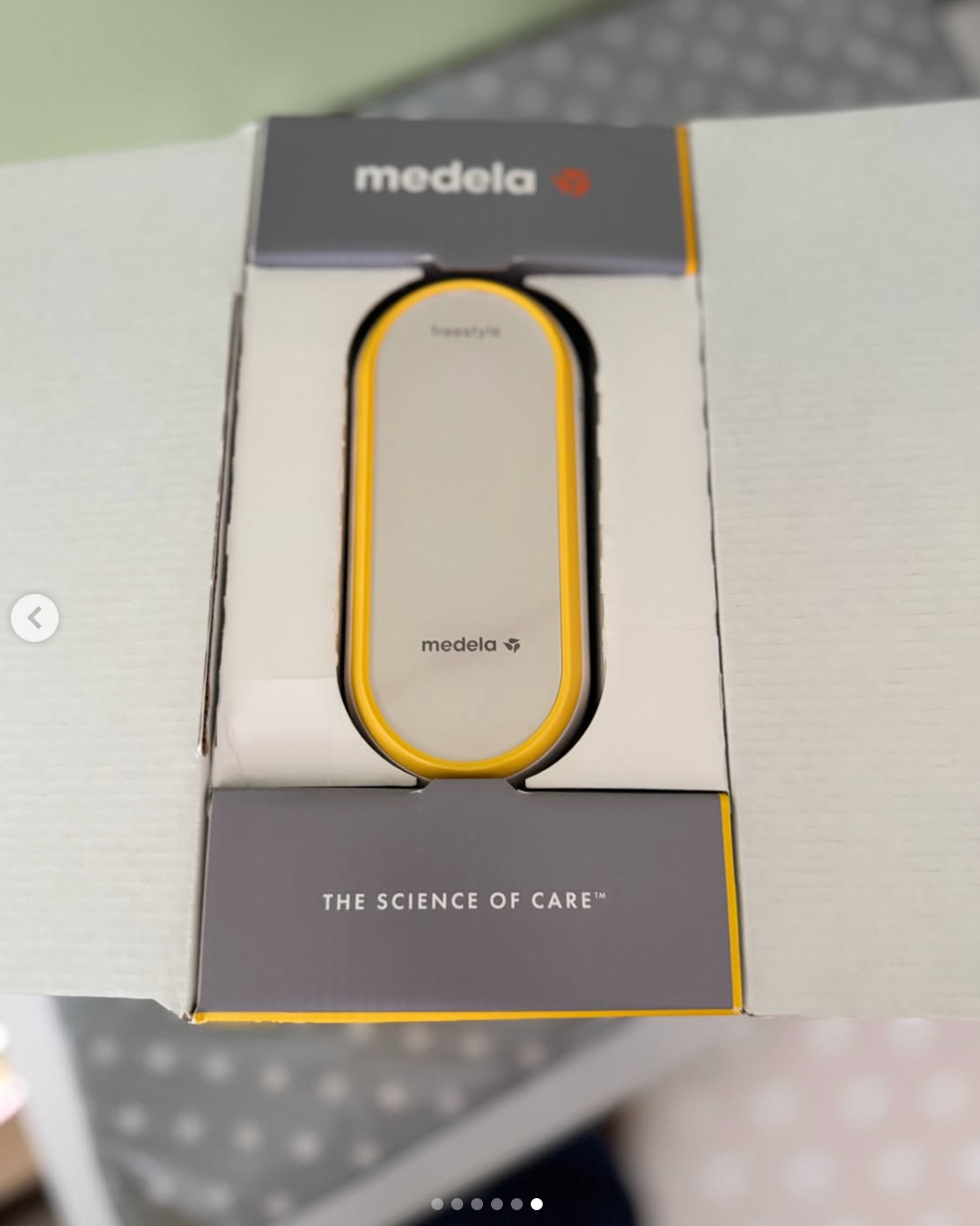 Extractor de leche doble eléctrico modelo Freestlye hands-free. Marca Medela (#PG5800)