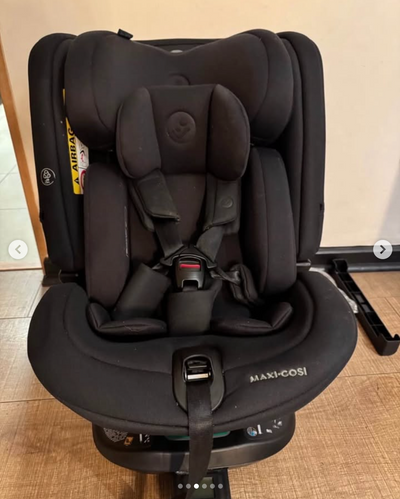 Silla de auto modelo Spinel 360 Plus O12 Authentic Black + Base. Marca Maxi Cosi (#PG5812)