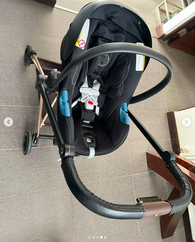 Coche Paseo Mios V4 + Silla Nido Aton G + Adaptadores. Marca Cybex (#PG5813)