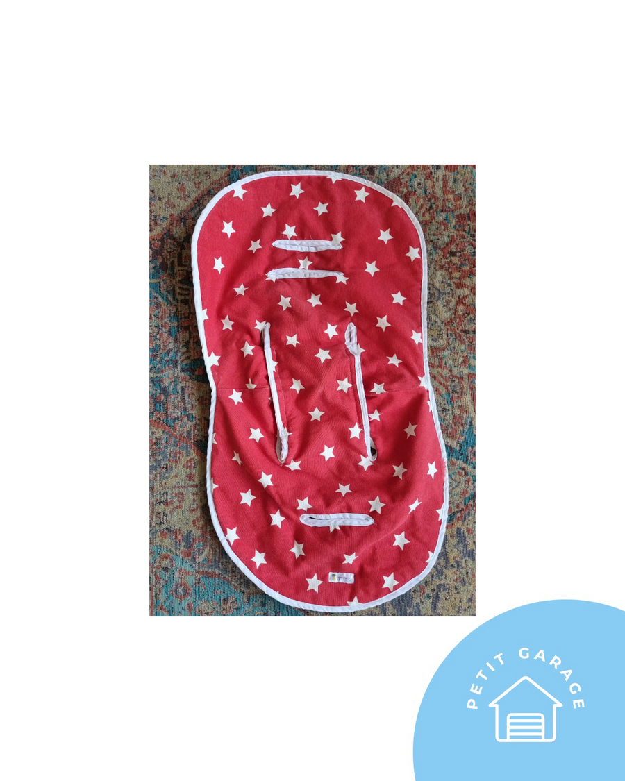 (#PG4283) Protector de coche color rojo con estrellas. Marca Pimpollo