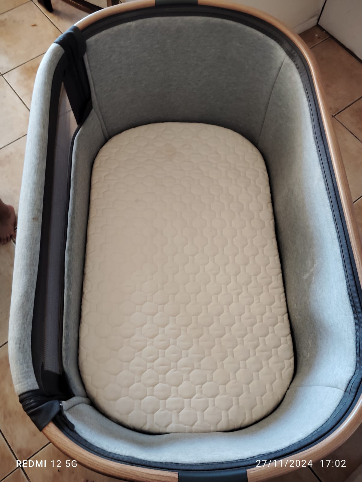 (#PG4274) Cuna colecho modelo Lora Essential. Marca Maxi Cosi