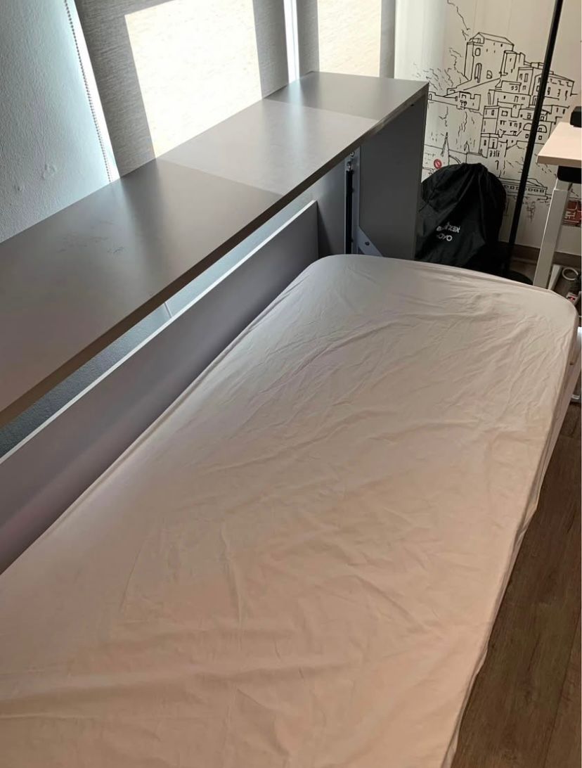 (#PG4818) Cama abatible de madera + colchón. Marca Mospace