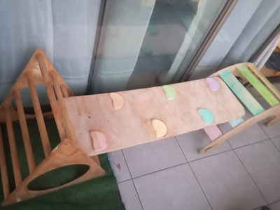 Circuito Pikler, incluye triángulo, rampa y balancín. Marca Enfants (#PG5608)