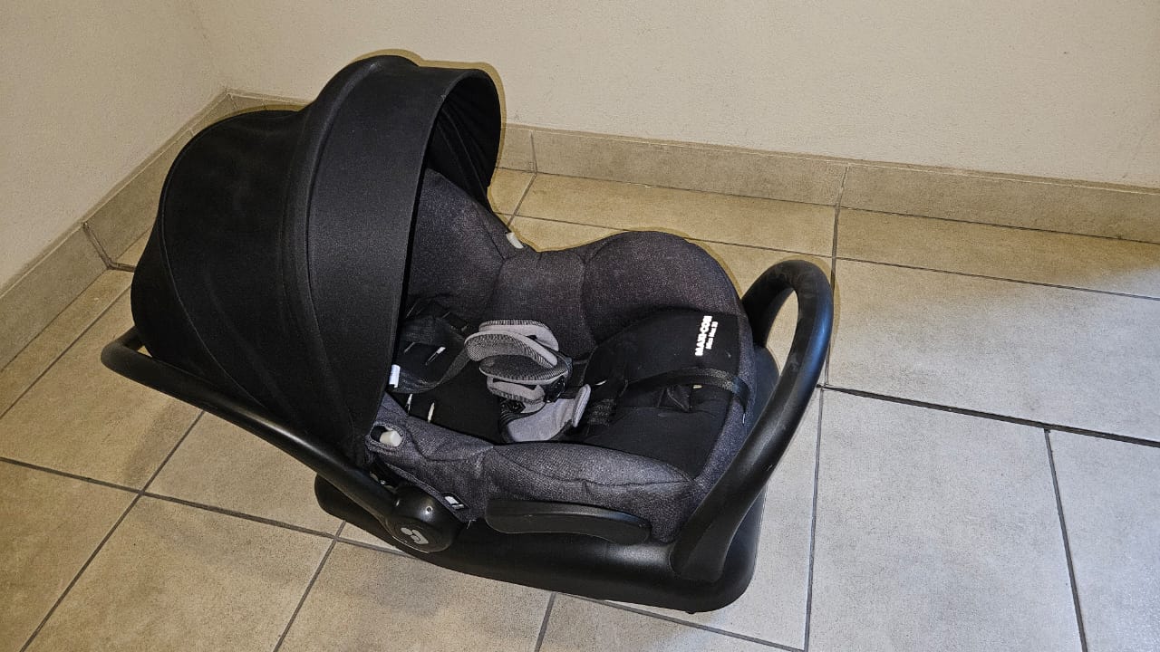 Coche travel system, modelo Zelia. Marca Maxi Cosi (#PG5654)
