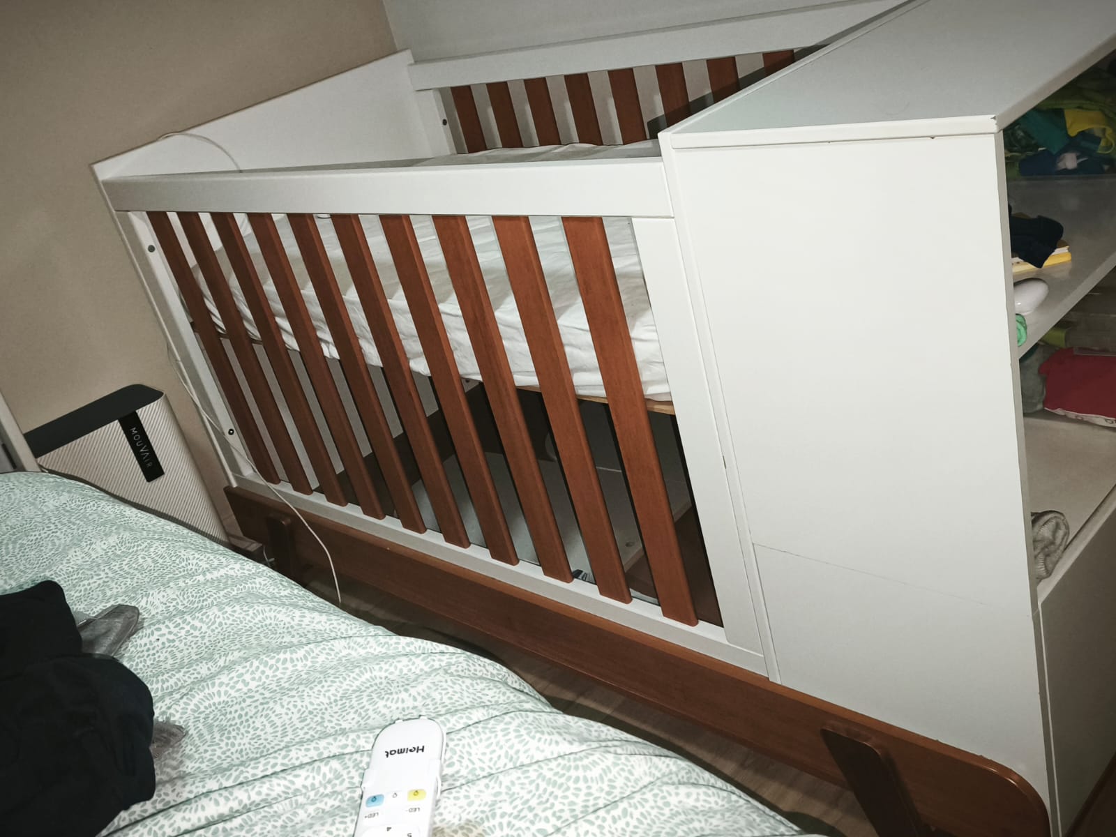Cuna multifuncional con cómoda Maxx Blanca Eco Wood. Marca Kidscool (#PG5736)