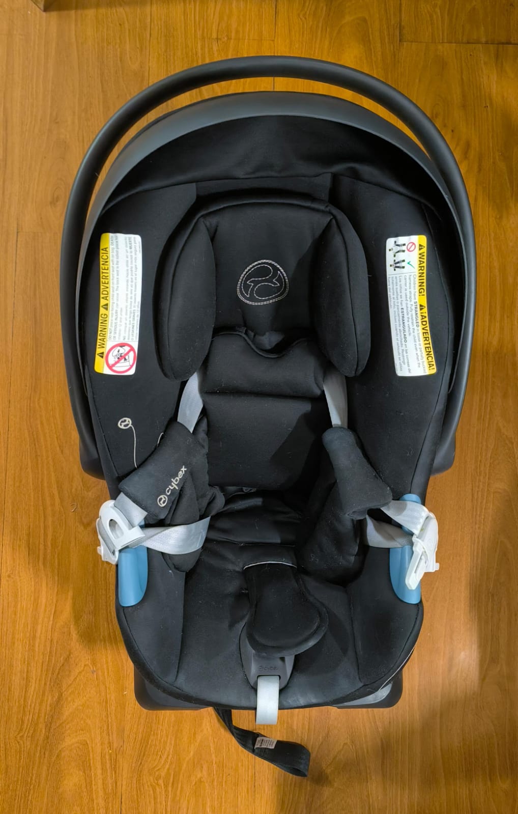 Silla de auto modelo Aton G + Base + Adaptadores. Marca Cybex (#PG5862)