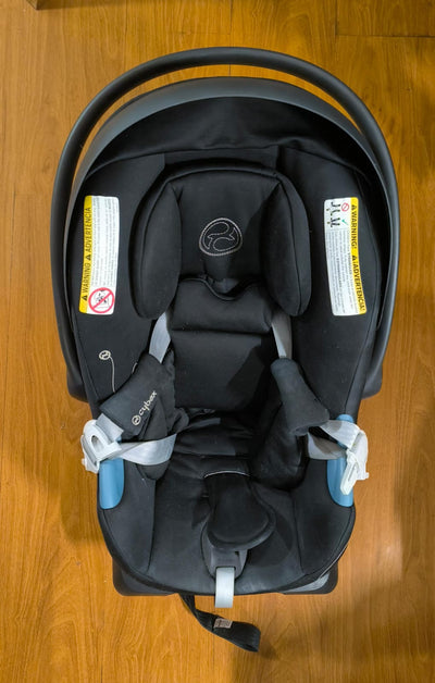 Silla de auto modelo Aton G + Base + Adaptadores. Marca Cybex (#PG5862)