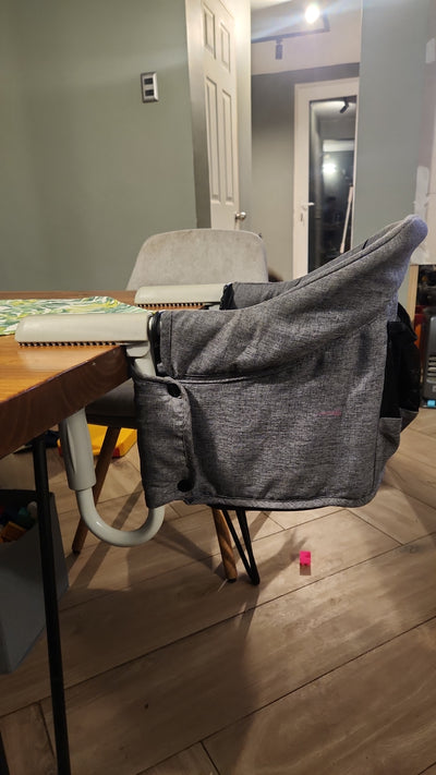 Silla de comer portable modelo Z2. Marca Seebaby (#PG5833)