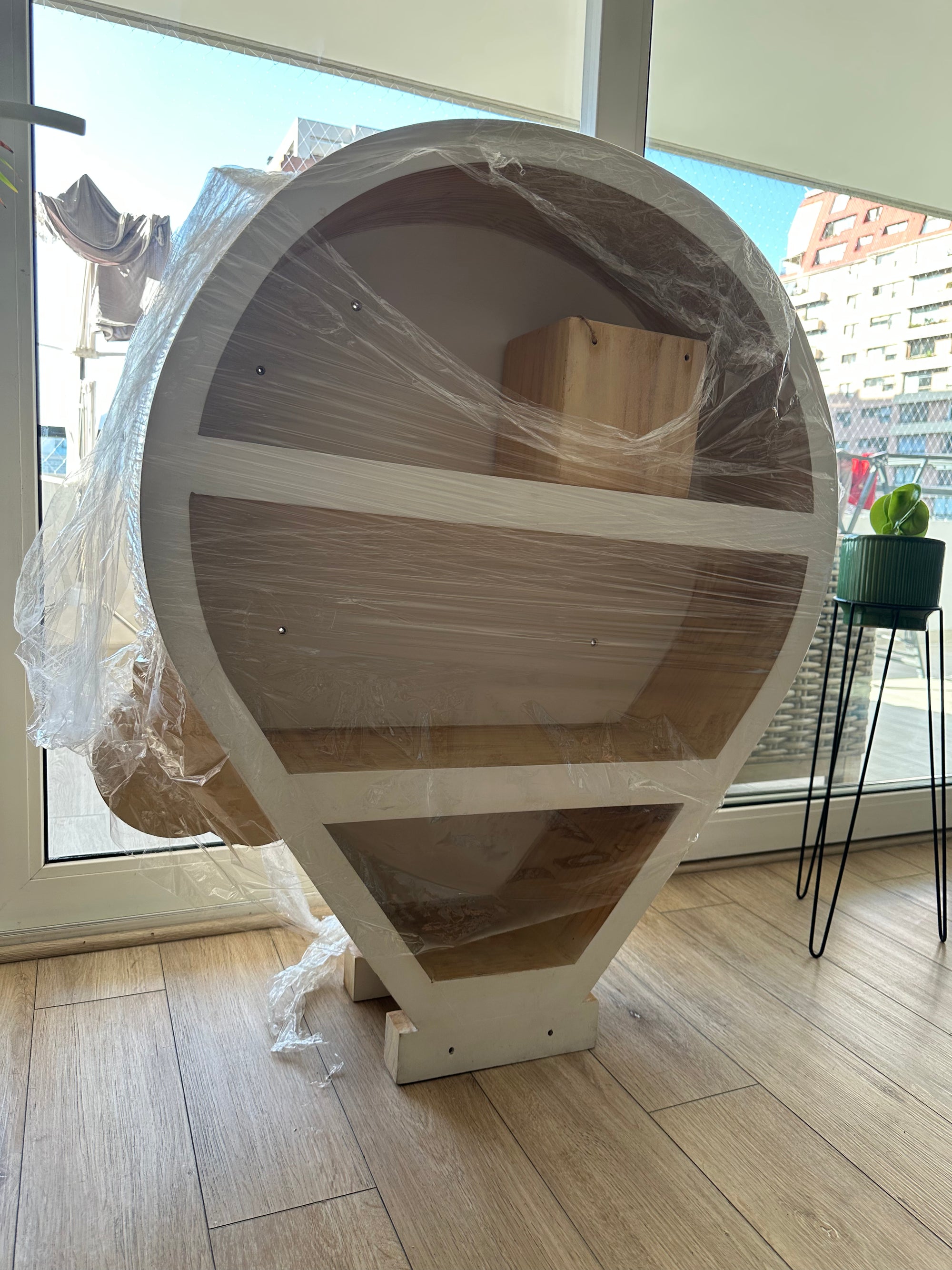 Repisa con forma de globo aerostático. (#PG5626)