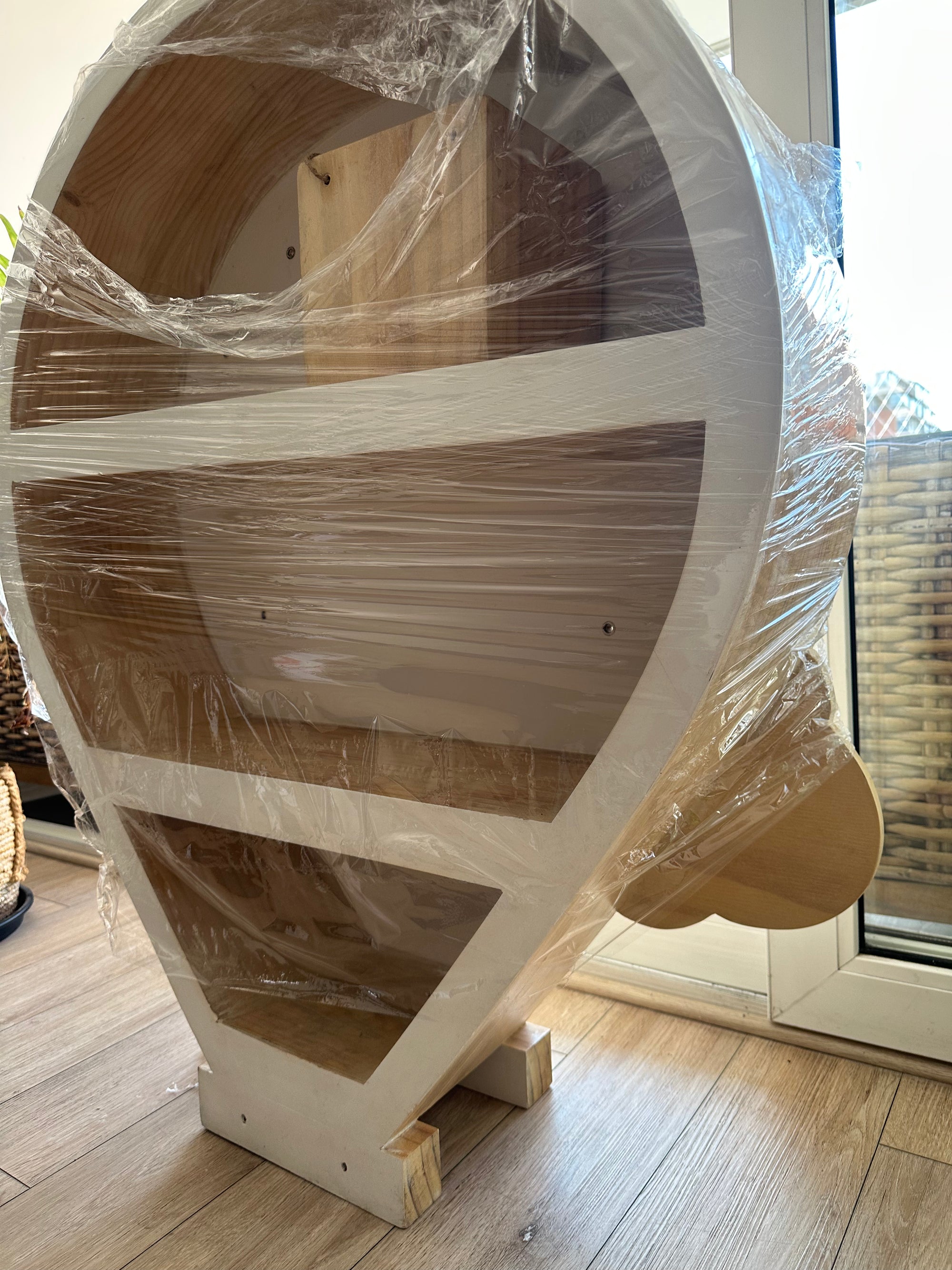 Repisa con forma de globo aerostático. (#PG5626)