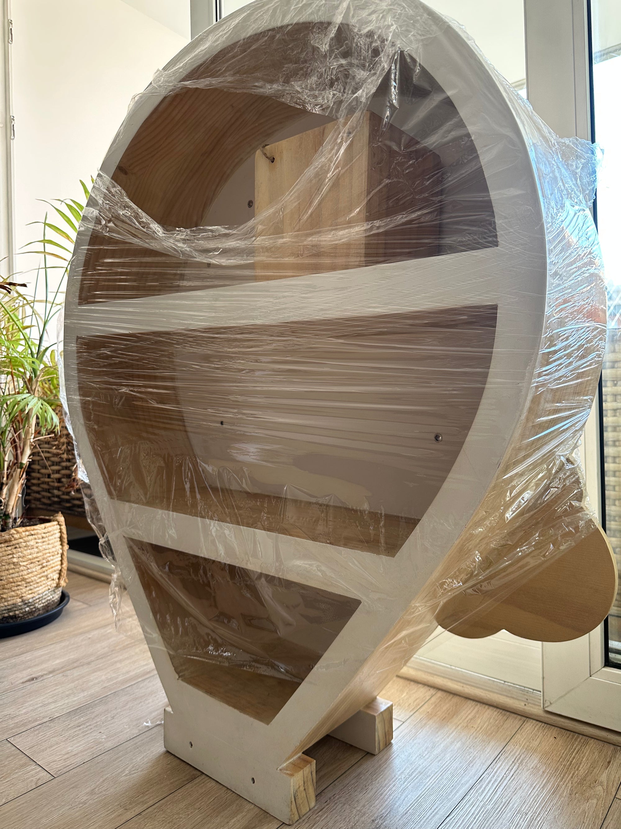 Repisa con forma de globo aerostático. (#PG5626)