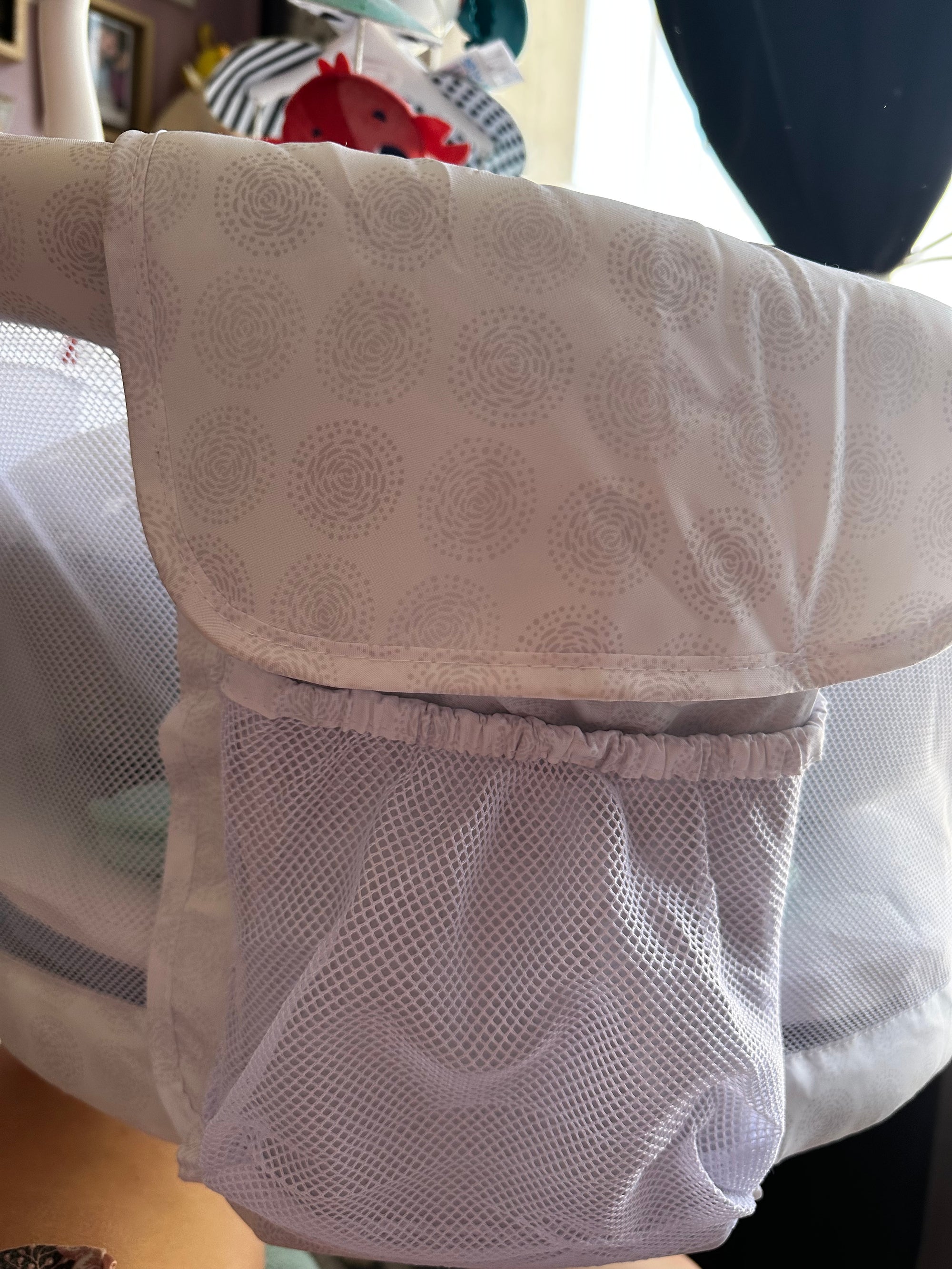 (#PG4602) Cuna colecho modelo Premiere Series Vibrating Bassinet. Marca Halo