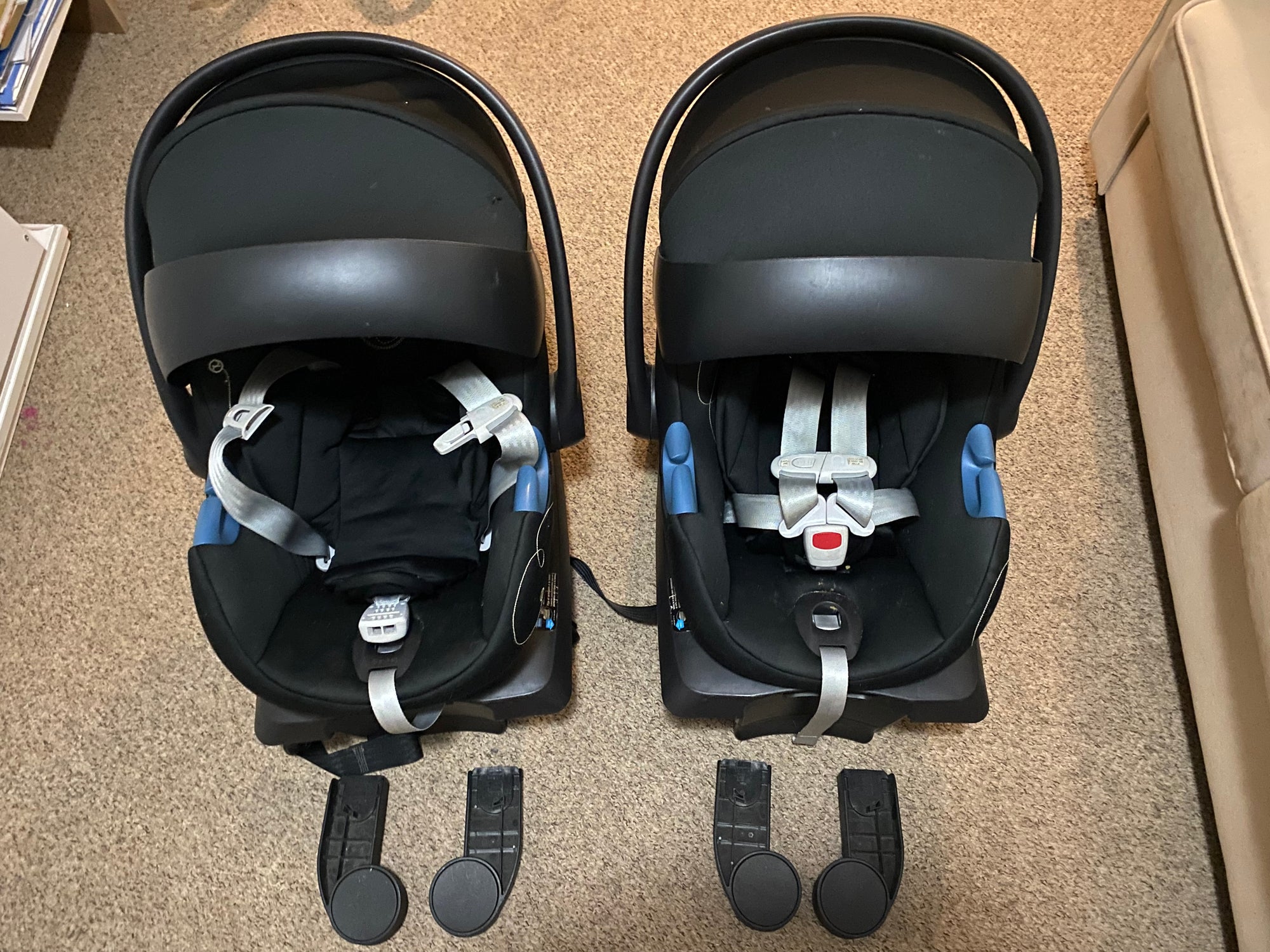 Silla nido Aton G con base Isofix y adaptadores para coche. Marca Cybex (#PG5751)