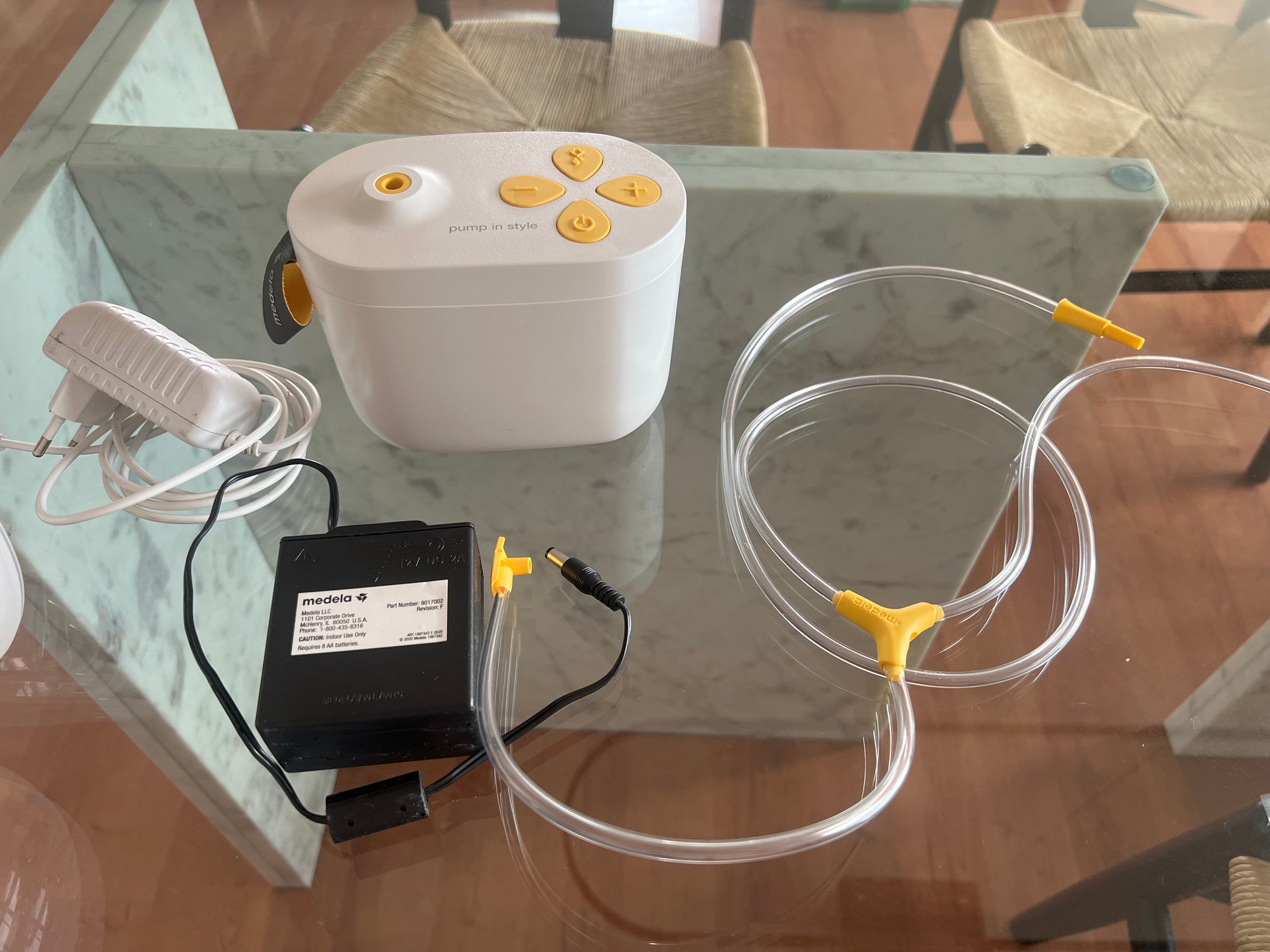 (#PG5306) Extractor de leche doble eléctrico modelo Pump in Style Hands Free. Marca Medela