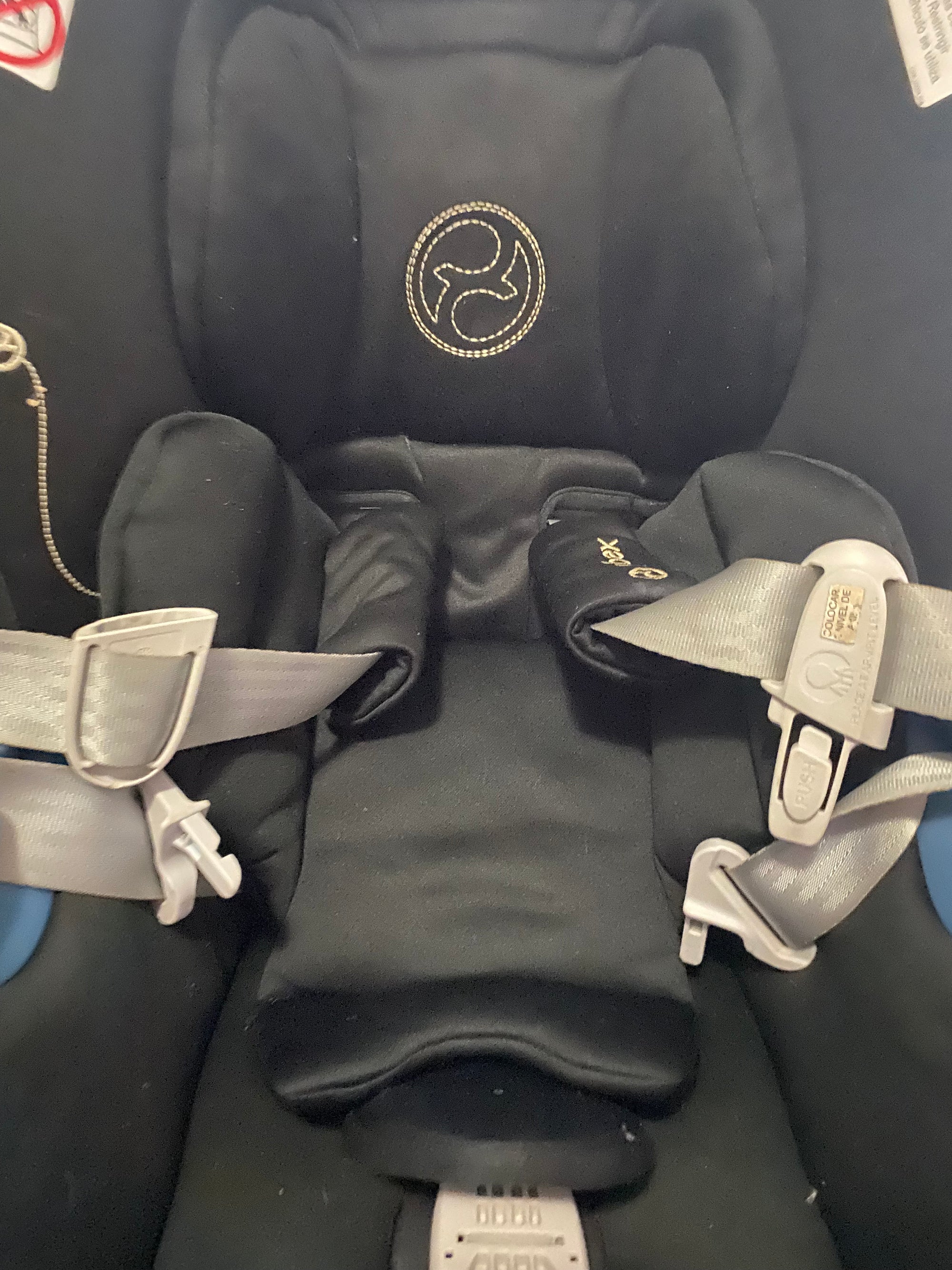 Silla nido Aton G con base Isofix y adaptadores para coche. Marca Cybex (#PG5751)