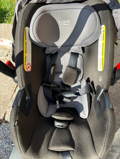 Coche Travel System modelo Britax B Lively + Huevito B Safe Gen2 + Base. Marca Britax (#PG5896)