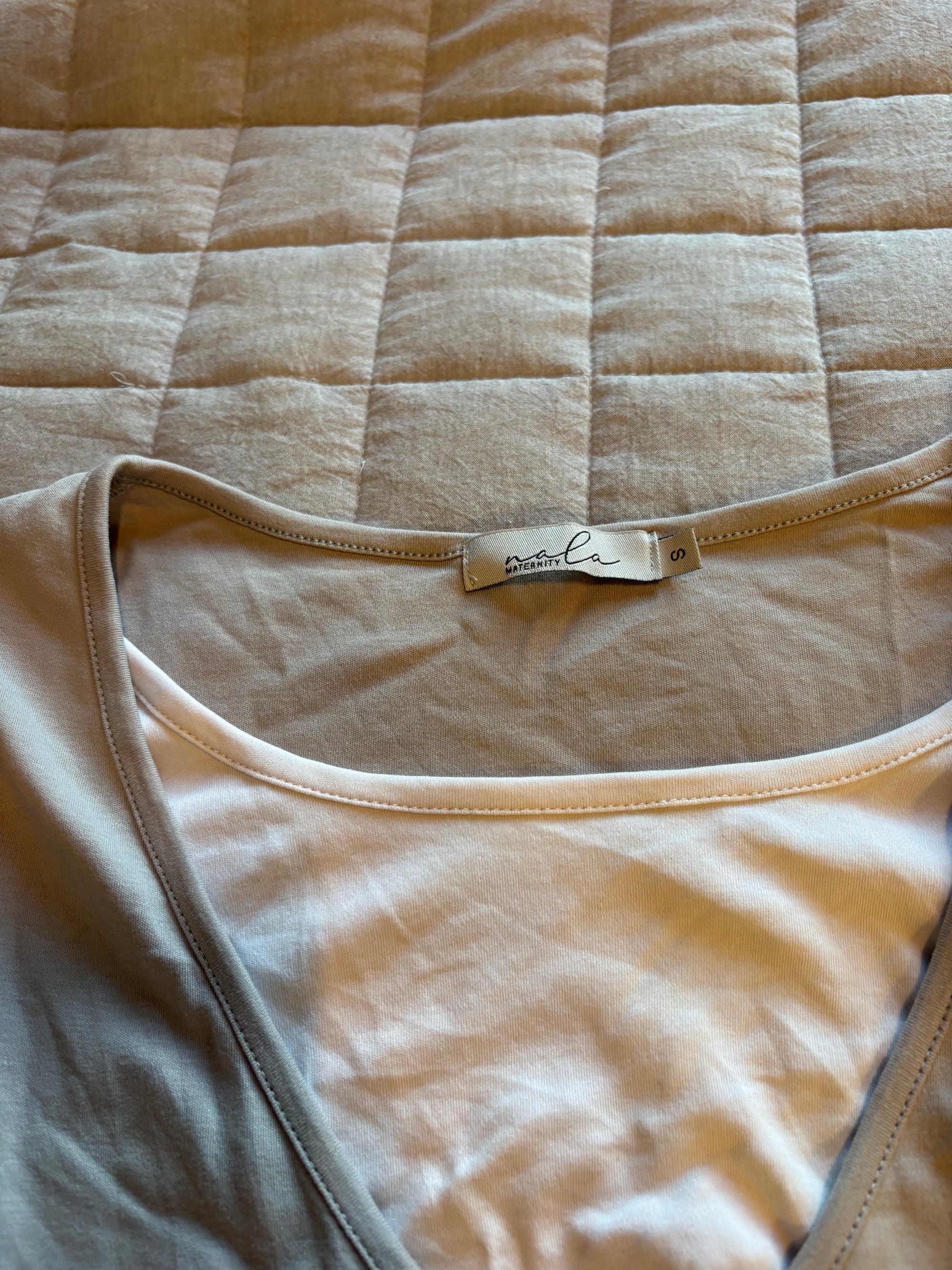 (#PG5455) 2 camisas de dormir de maternidad. Marca Nala Meternity