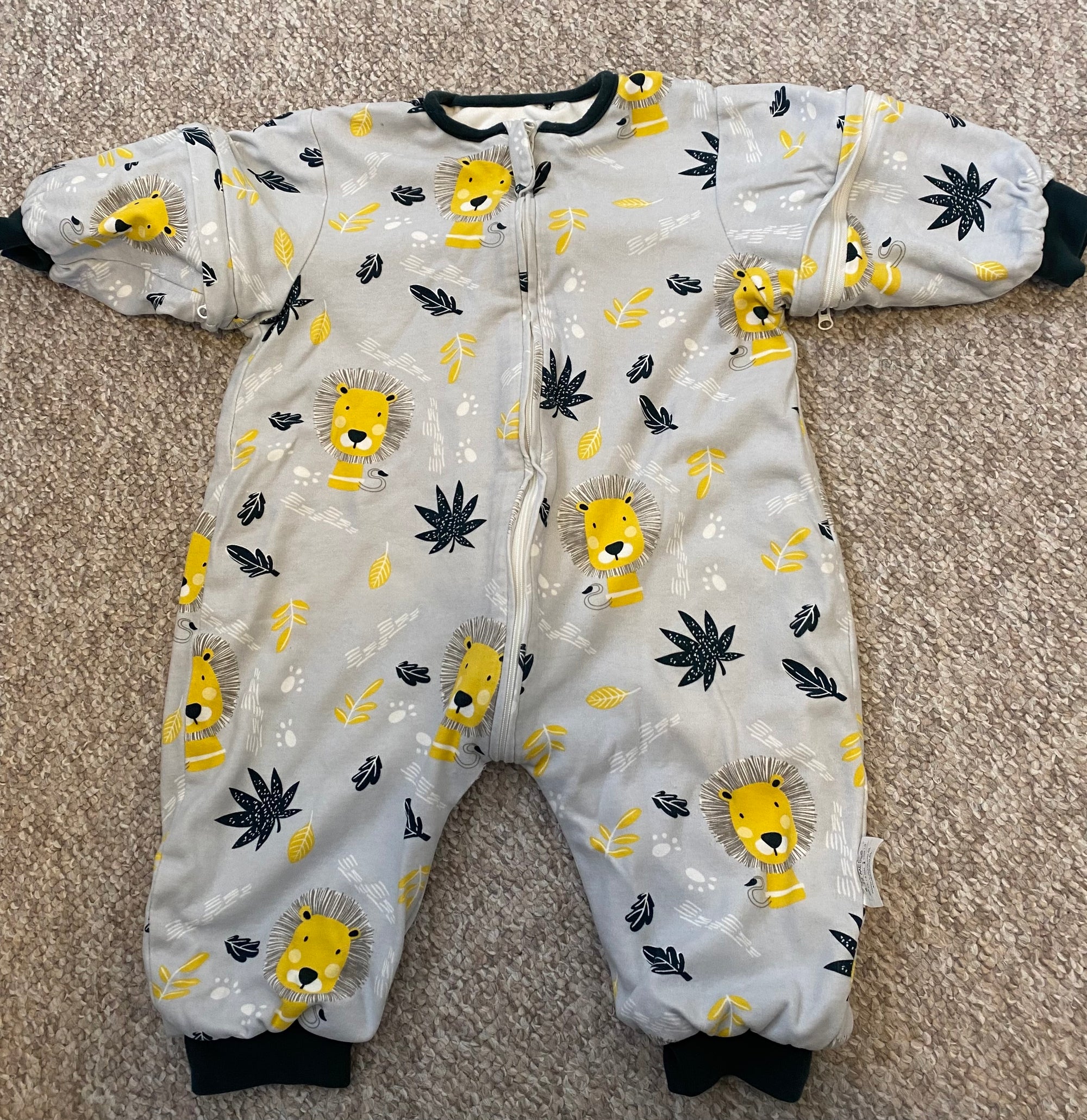 (#PG4495) Saquito de dormir con león. Marca Tu Saquito