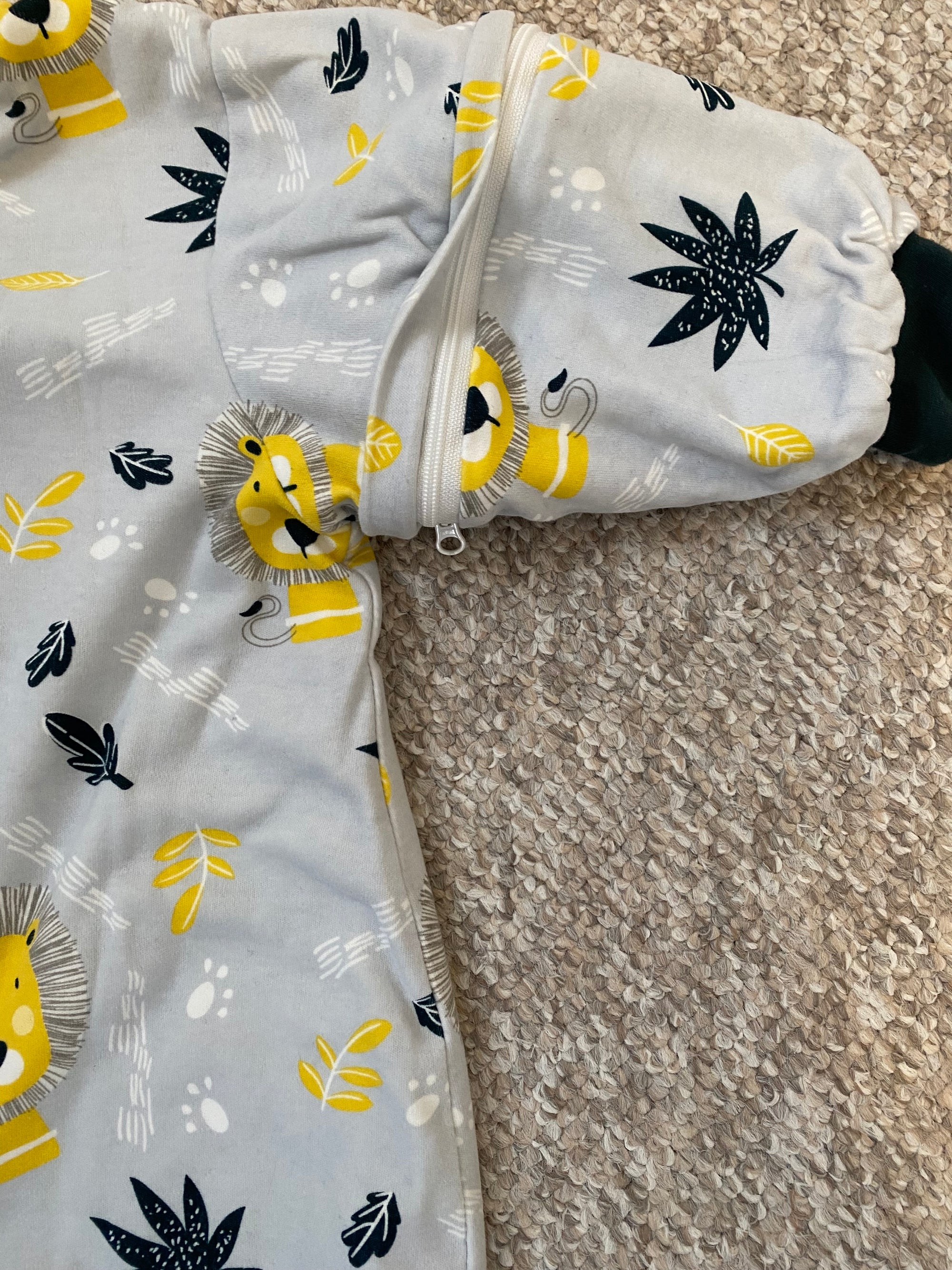 (#PG4495) Saquito de dormir con león. Marca Tu Saquito