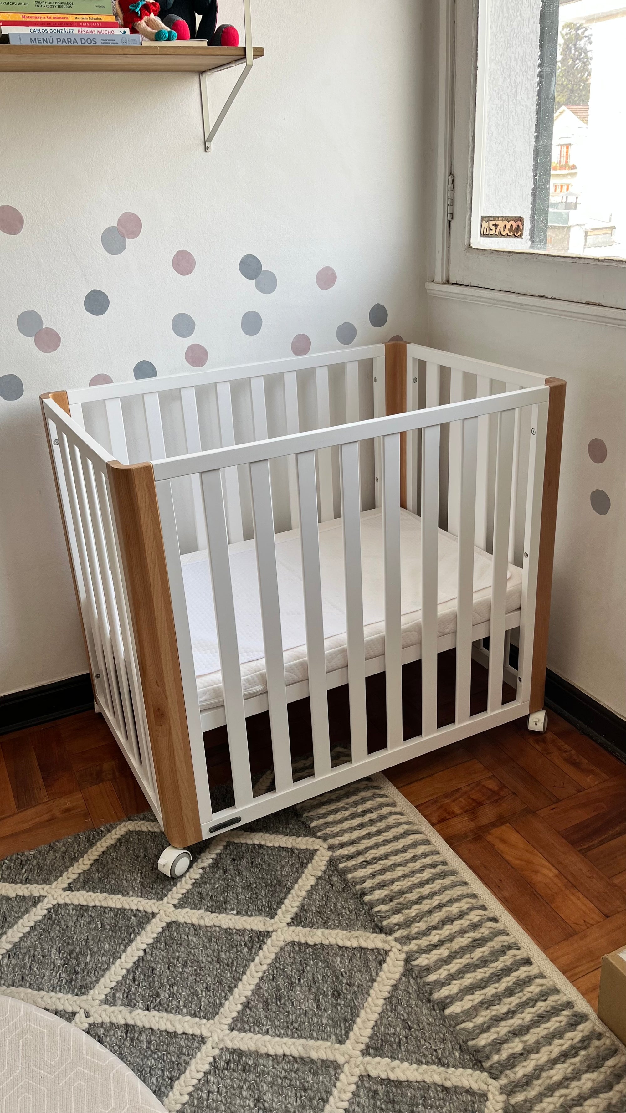 (#PG5154) Cuna de madera modelo Koya 4 en 1 + Dos colchones. Marca Kinderkraft