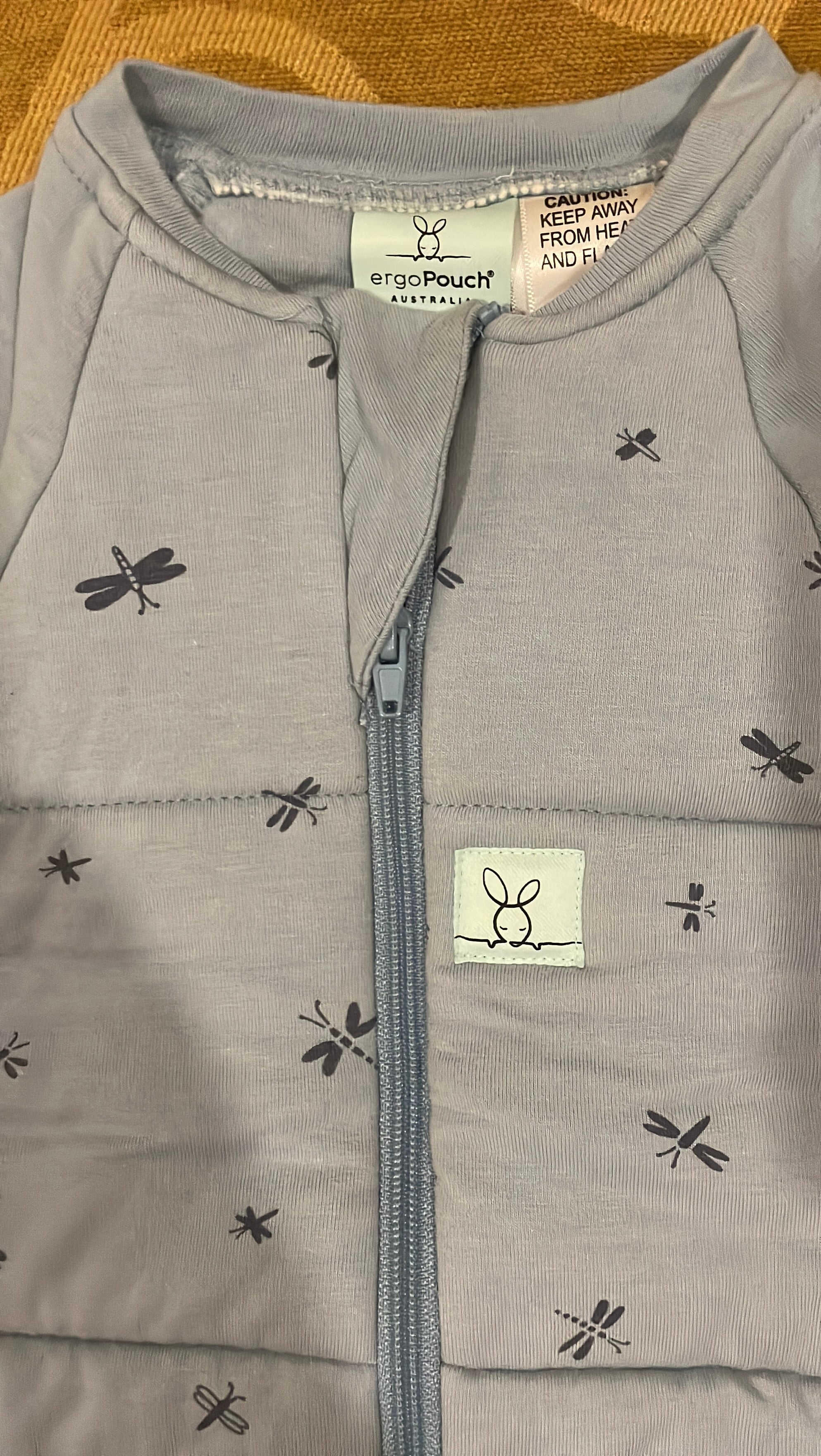 Saco de dormir con mangas 3.5 TOG, talla 3-12 meses. Marca Ergopouch (#PG5750)