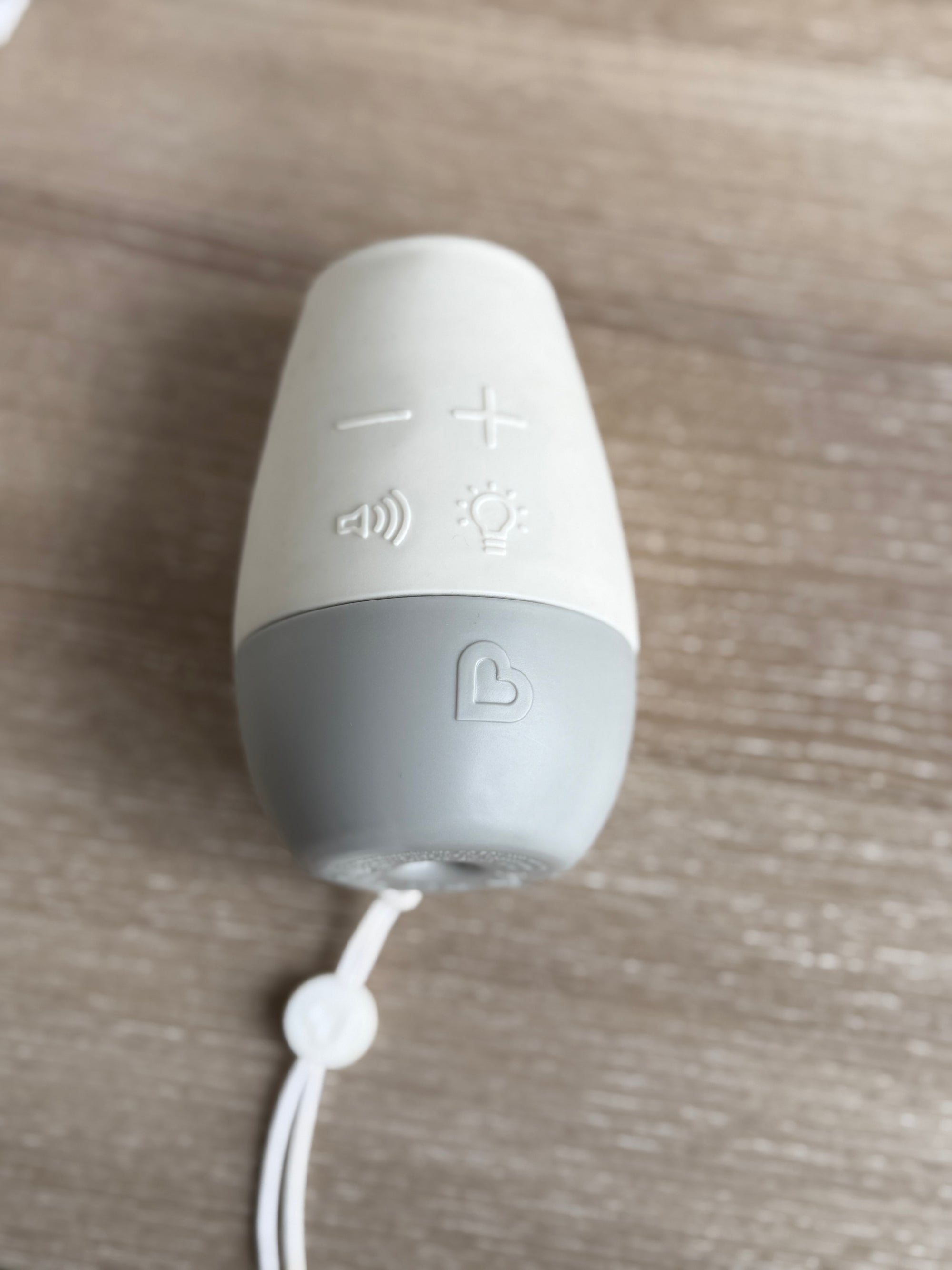 Ruido blanco Baby Sleep Soother, modelo blanco. Marca Munchkin (#PG5680)