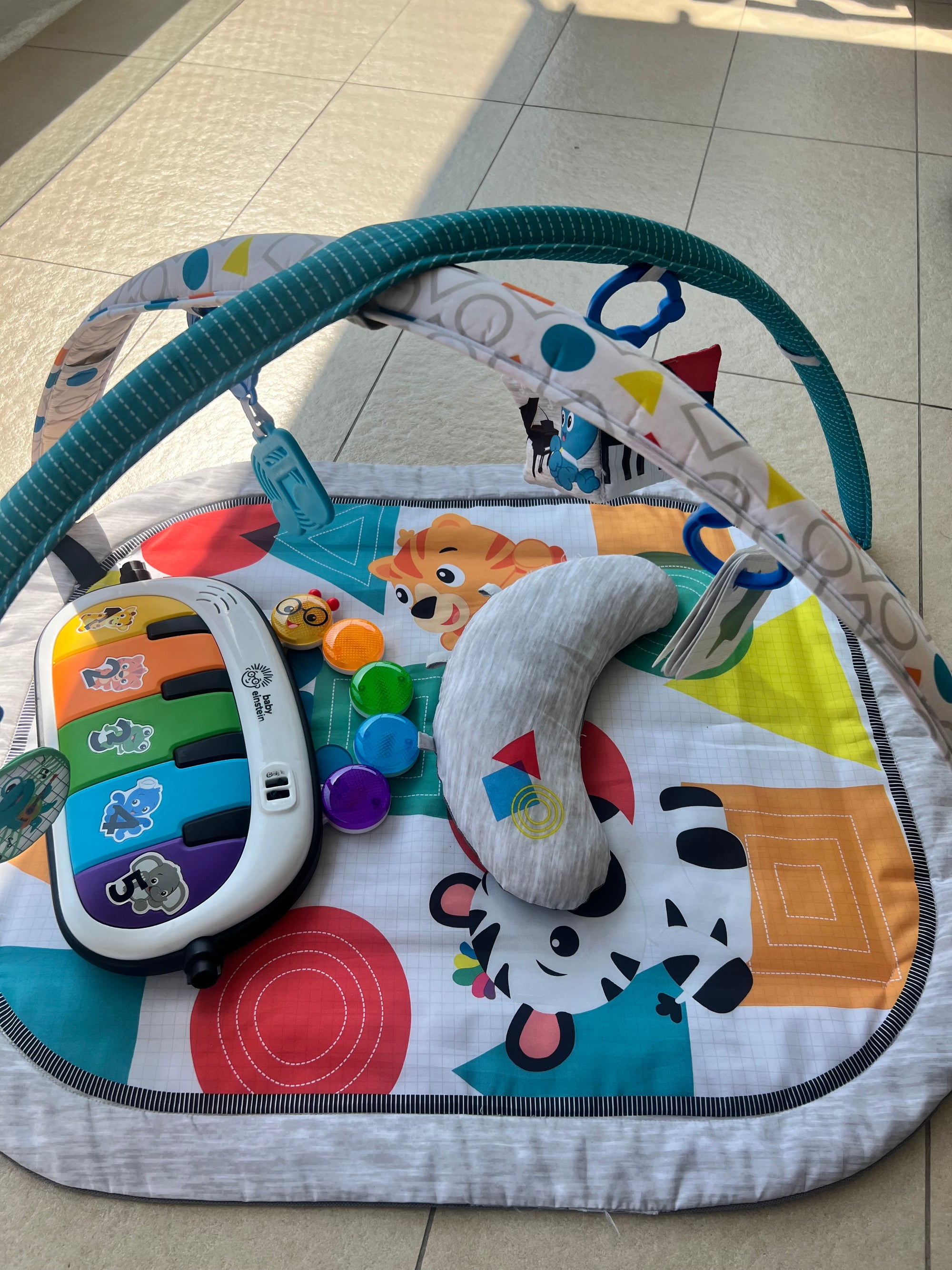 (#PG5237) Gimnasio modelo Discovery 4 en 1. Marca Baby Einstein