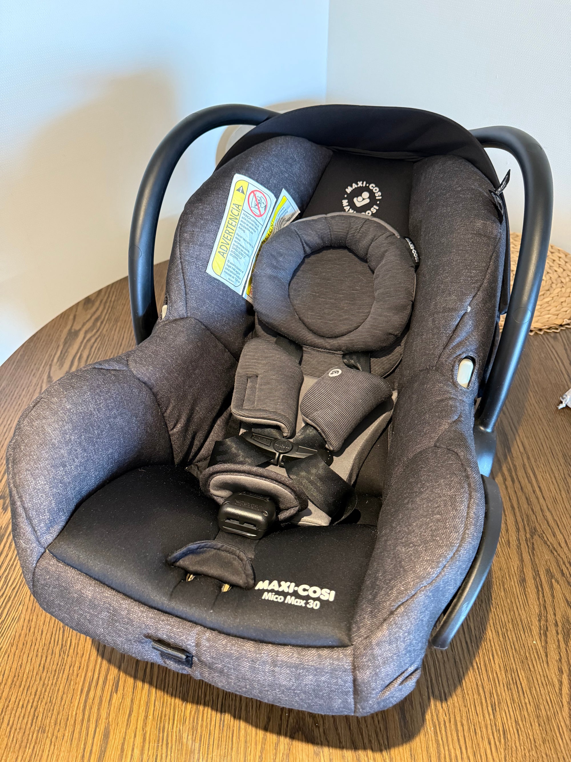 (#PG4442) Coche Travel System modelo Gia Xp Midnight. Marca Maxi Cosi