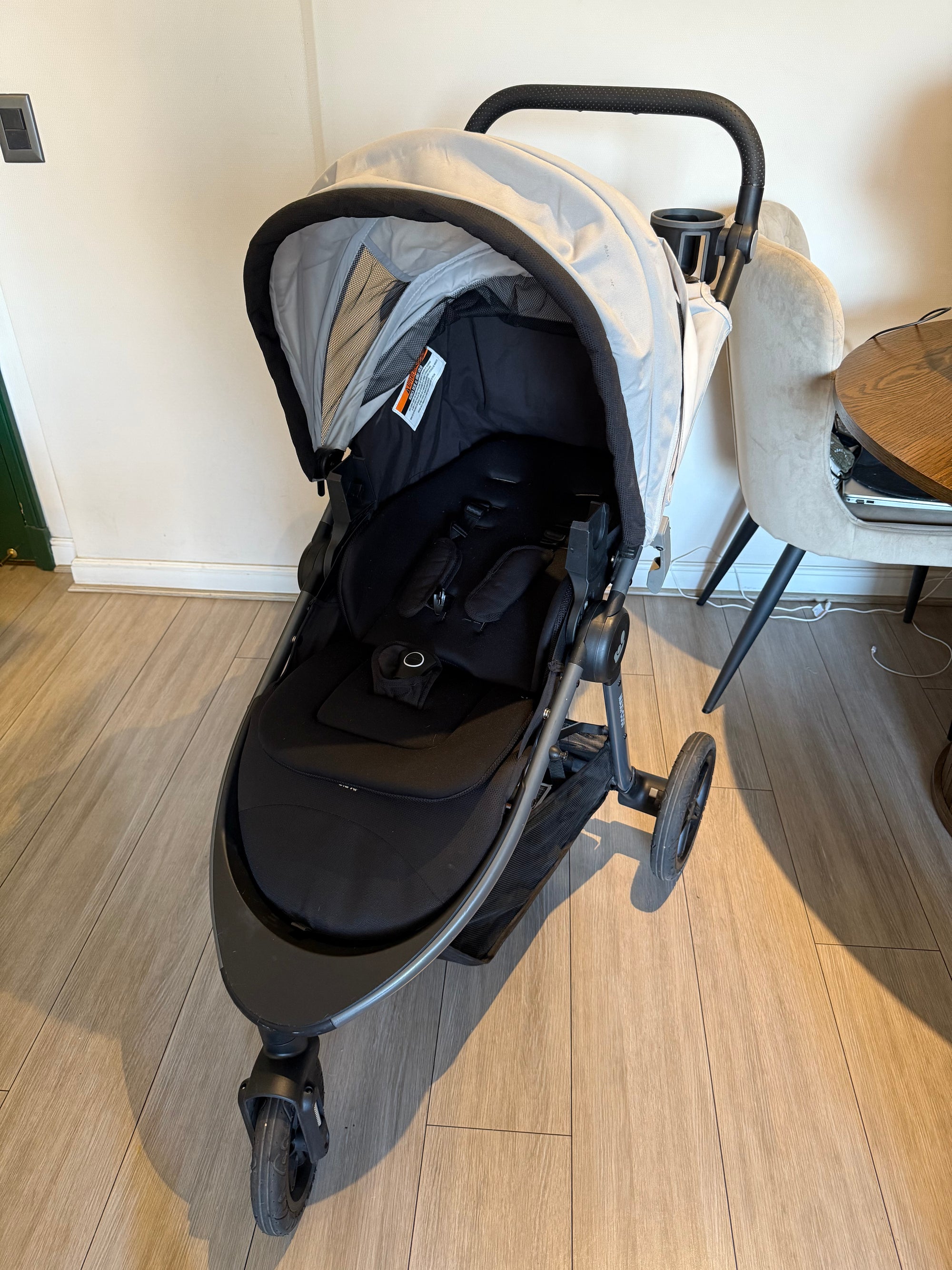 (#PG4442) Coche Travel System modelo Gia Xp Midnight. Marca Maxi Cosi
