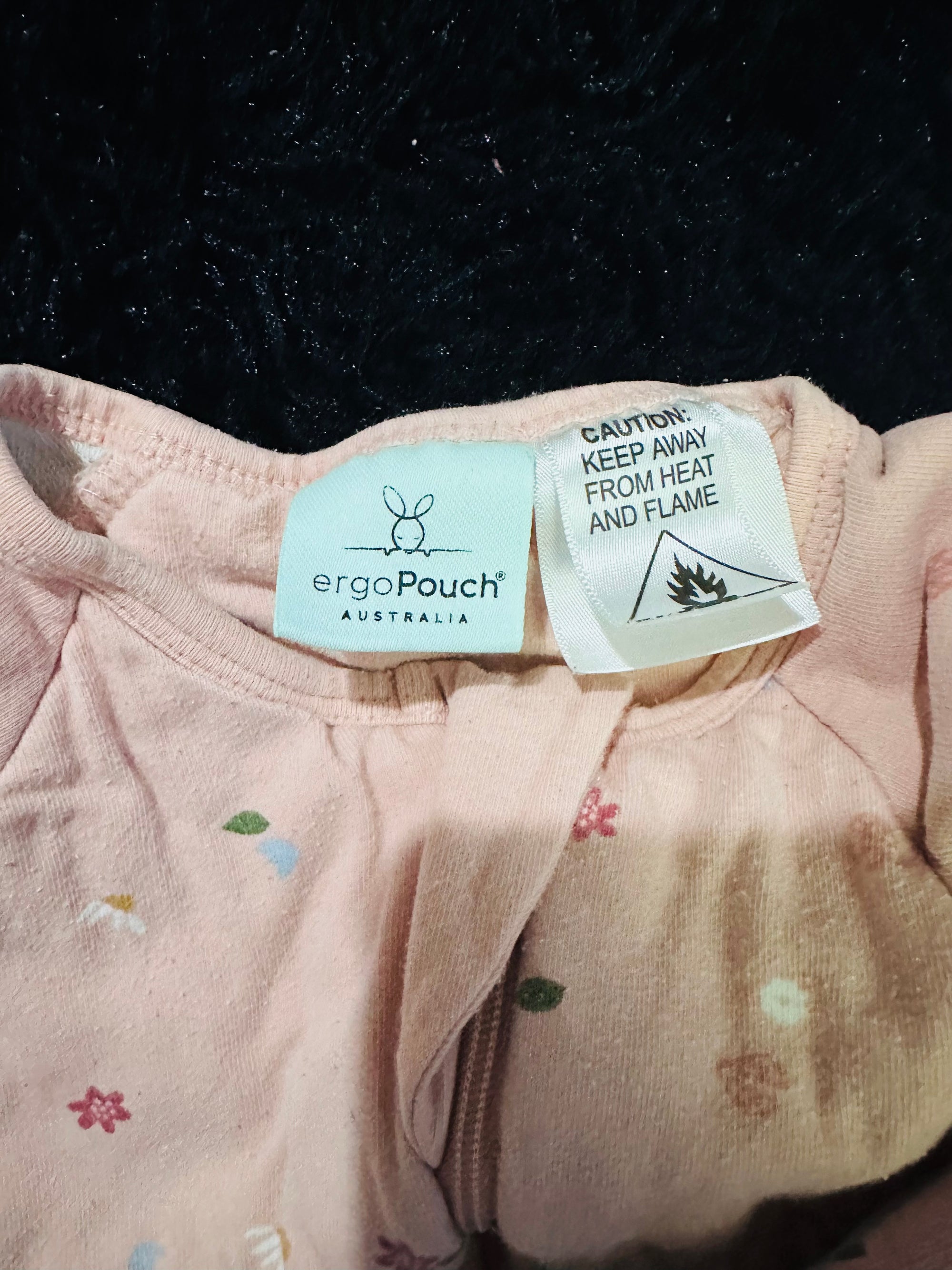 Saco de dormir Sleep Onesie 3.5 TOG rosado, talla 12-24 meses. Marca Ergopouch (#PG5686)