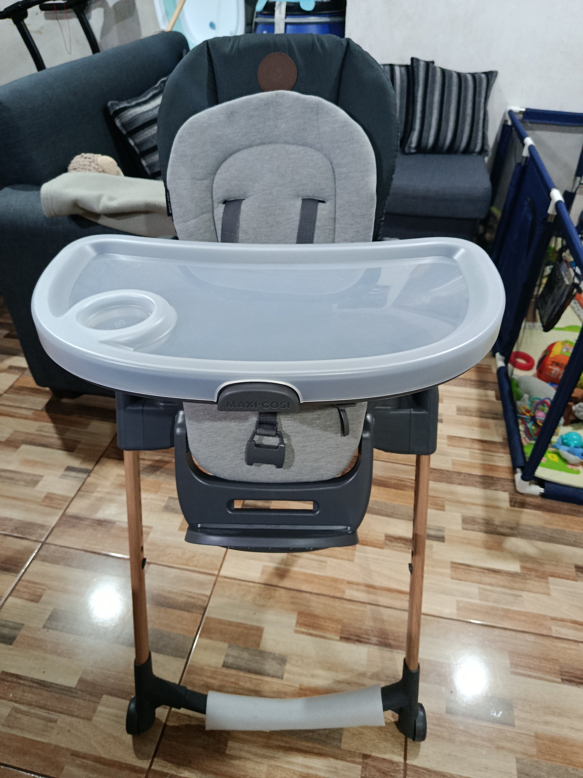 (#PG4666) Silla de comer modelo Minla Essential. Marca Maxi Cosi