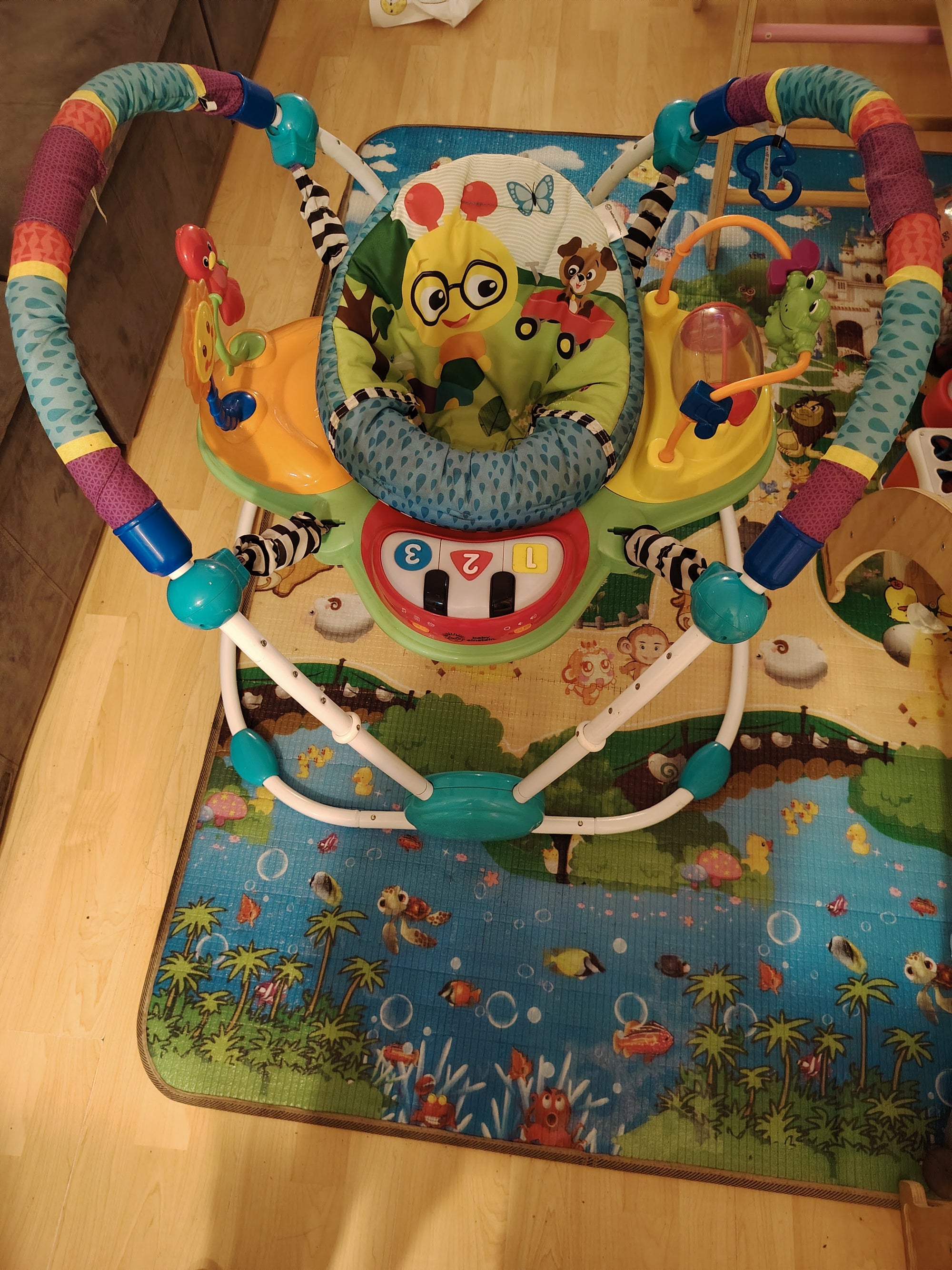 (#PG4685) Centro de actividades modelo 360 amigos del jardín. Marca Baby Einstein