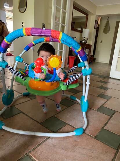 (#PG4799) Saltarina y Centro de actividades. Marca