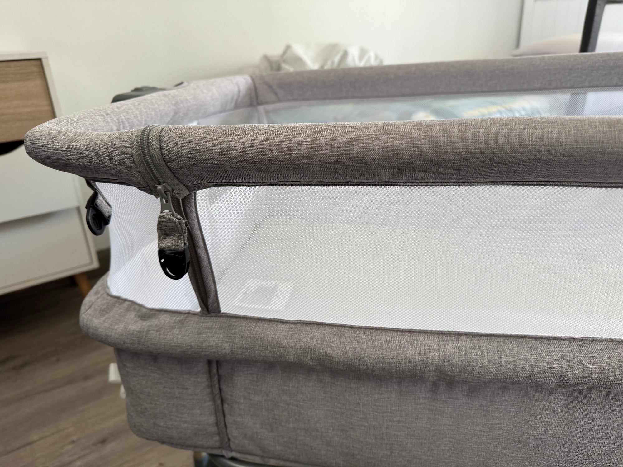 (#PG4285) Cuna colecho modelo Neste Air. Marca Kinderkraft