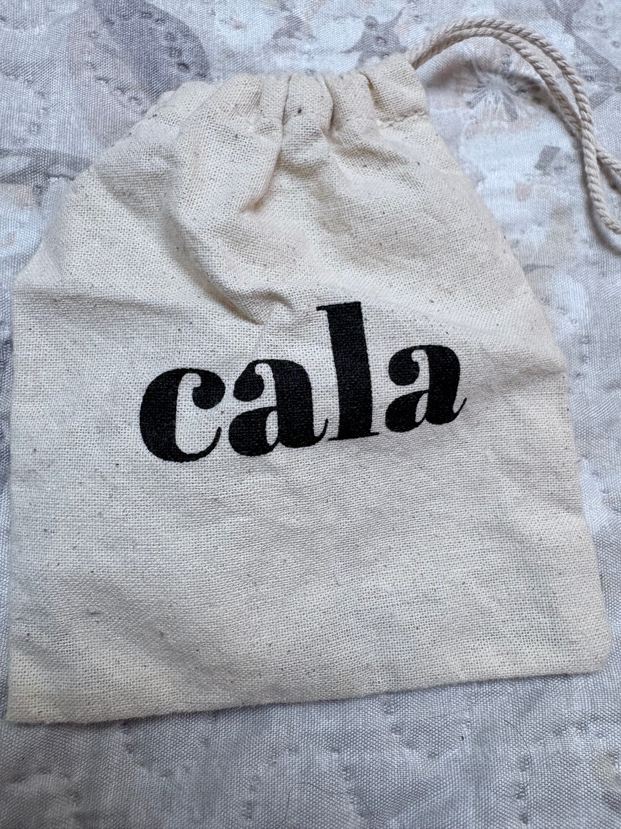 (#PG5447) Copitas de plata. Marca Cala