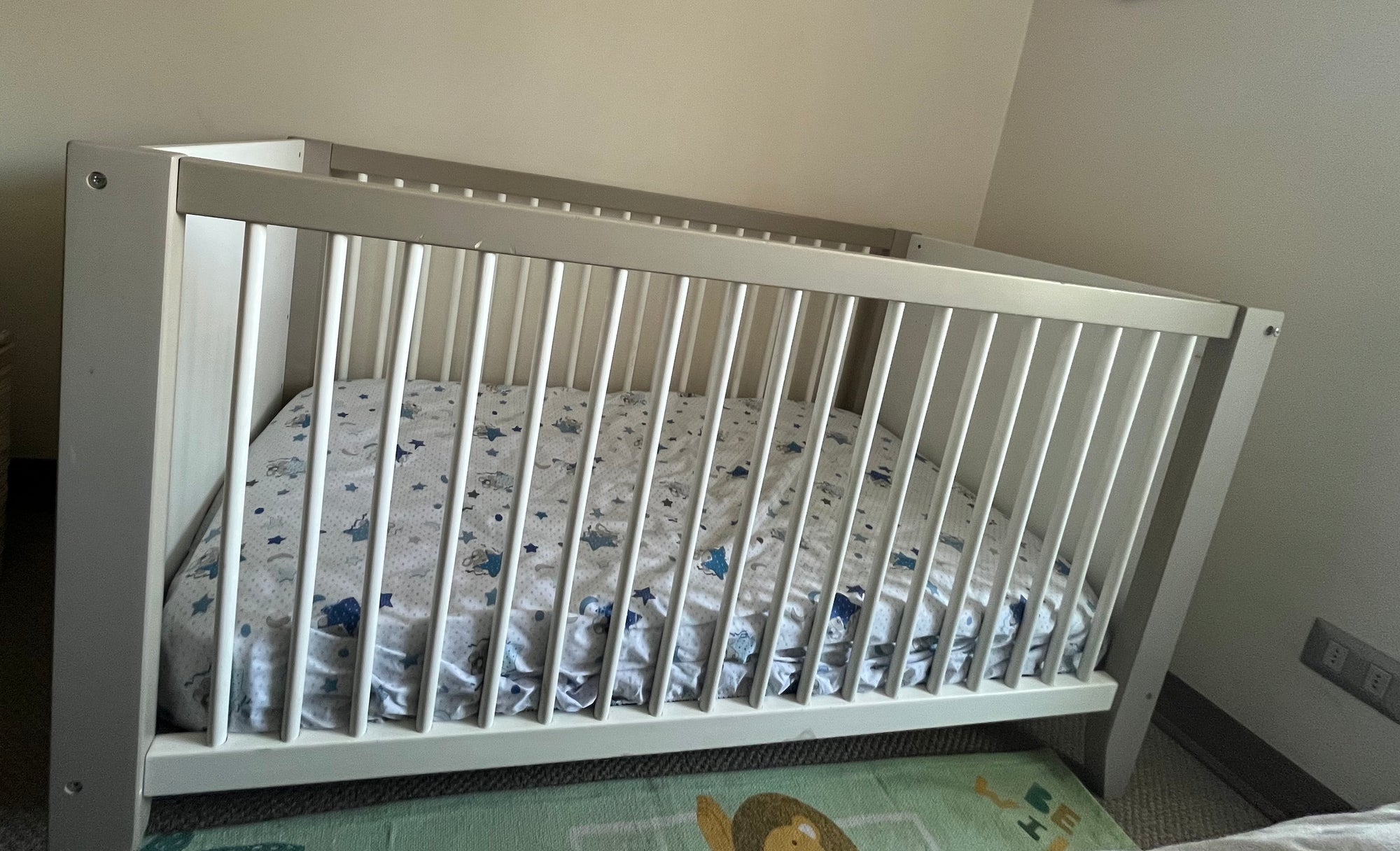 (#PG4271) Cuna de madera. Marca Demeyere