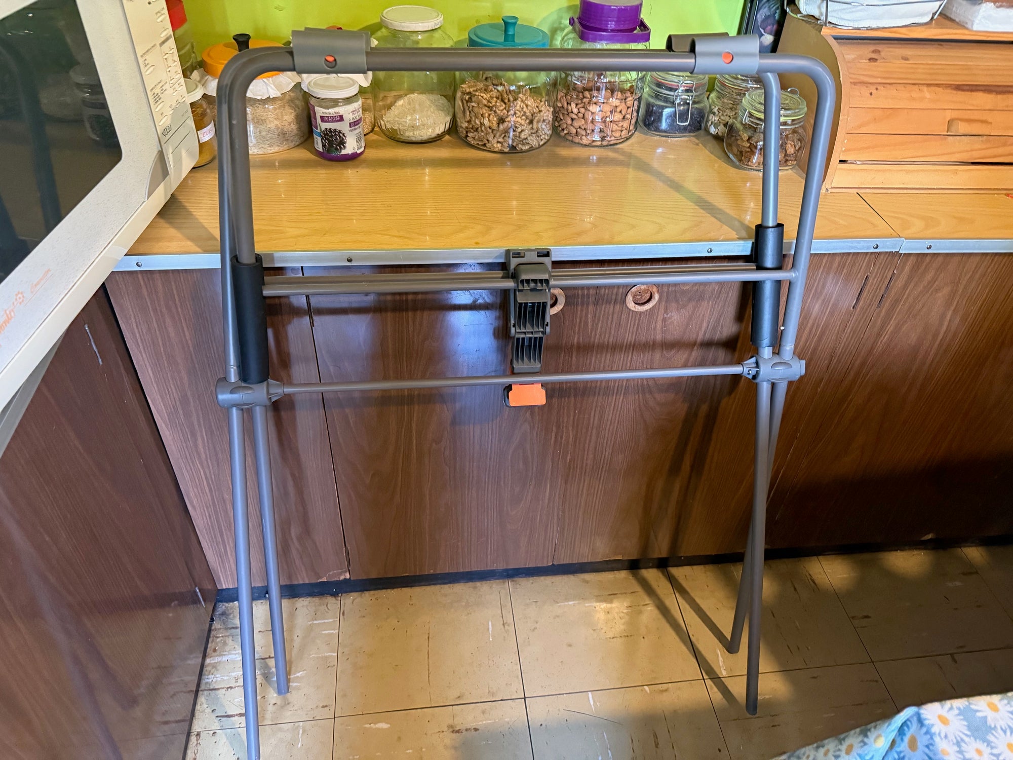 (#PG5001) Soporte para Tina Flexi Bath. Marca Stokke