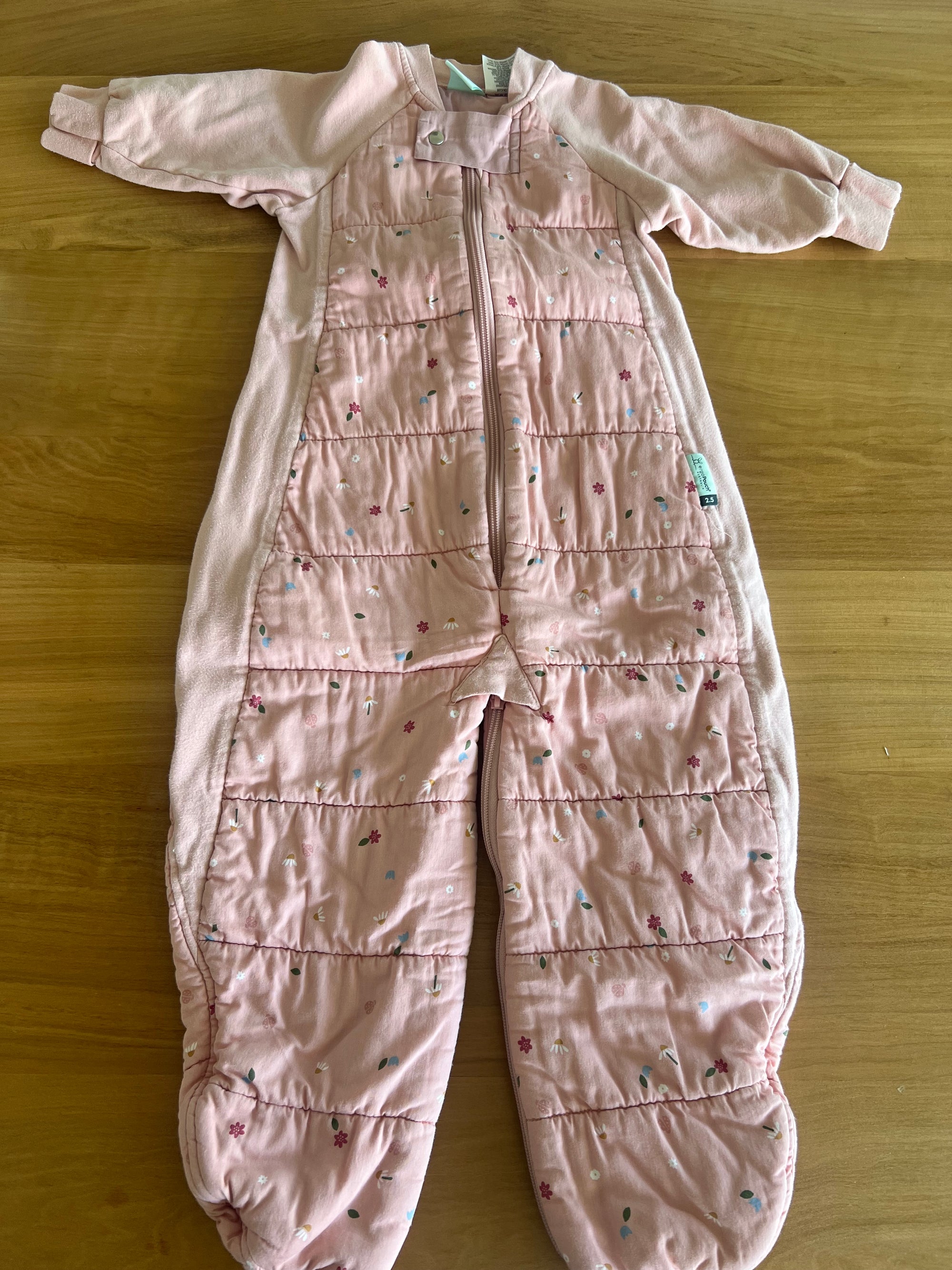 (#PG5382) Saquito de dormir modelo Daisies. Marca Ergopouch