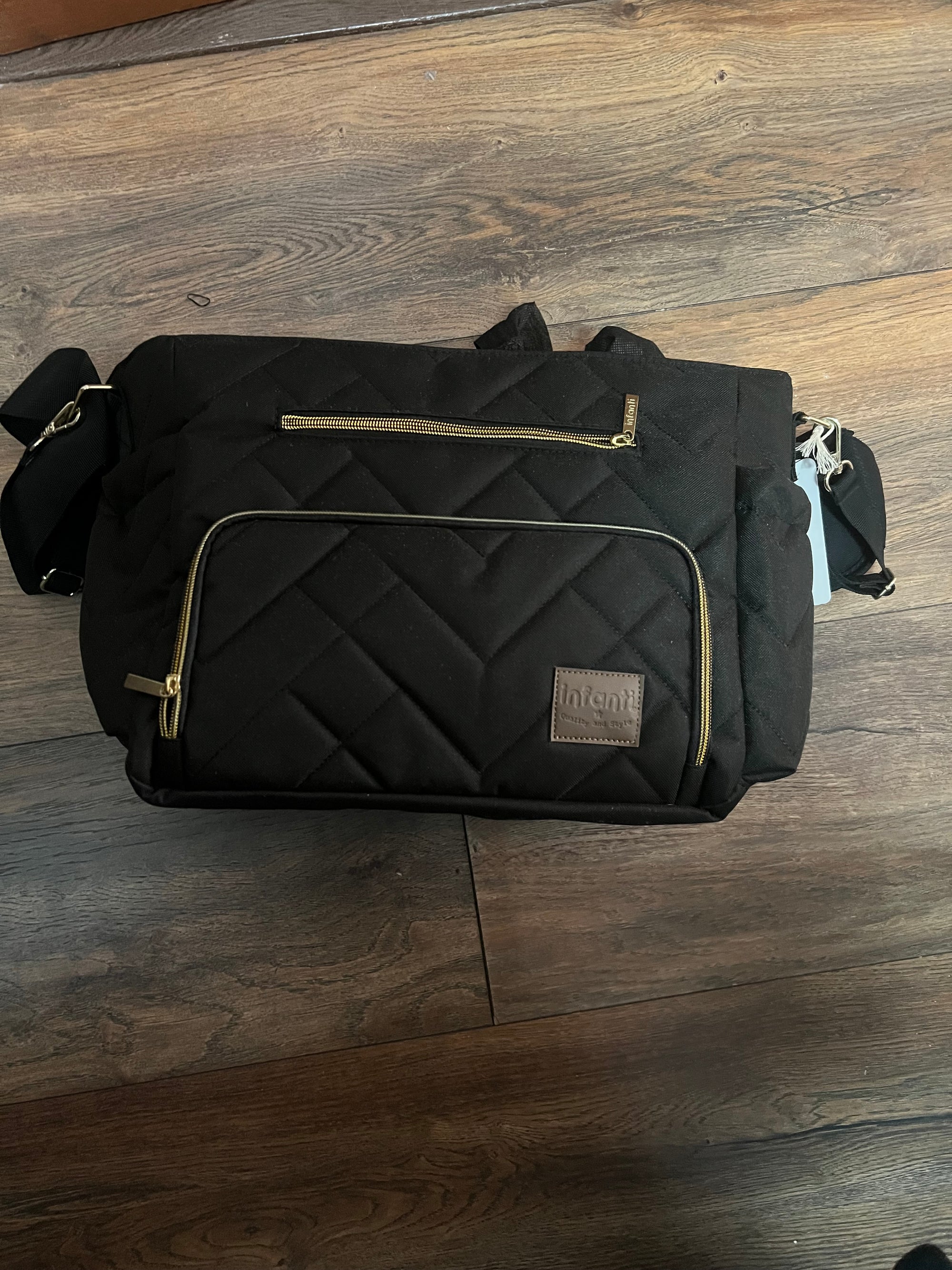 Bolso maternal modelo Motto Gold. Marca Infanti (#PG5843)
